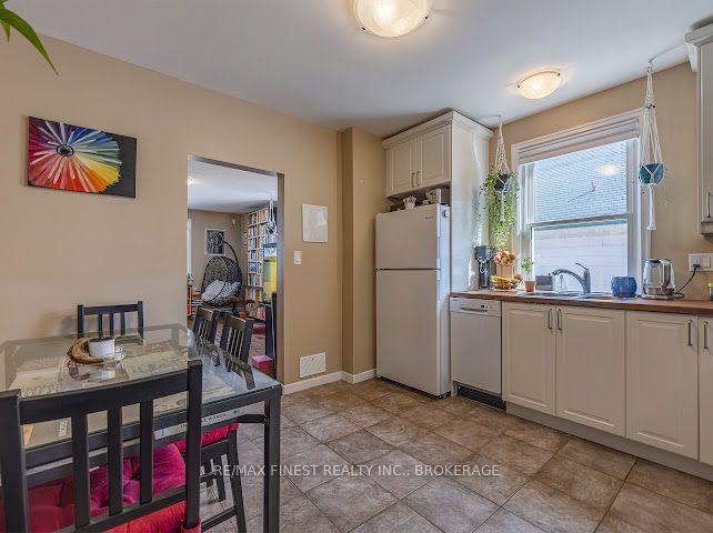 Photo 29 of 80 Thomas Street, Kingston, East of Sir John A. Blvd — HOMEH