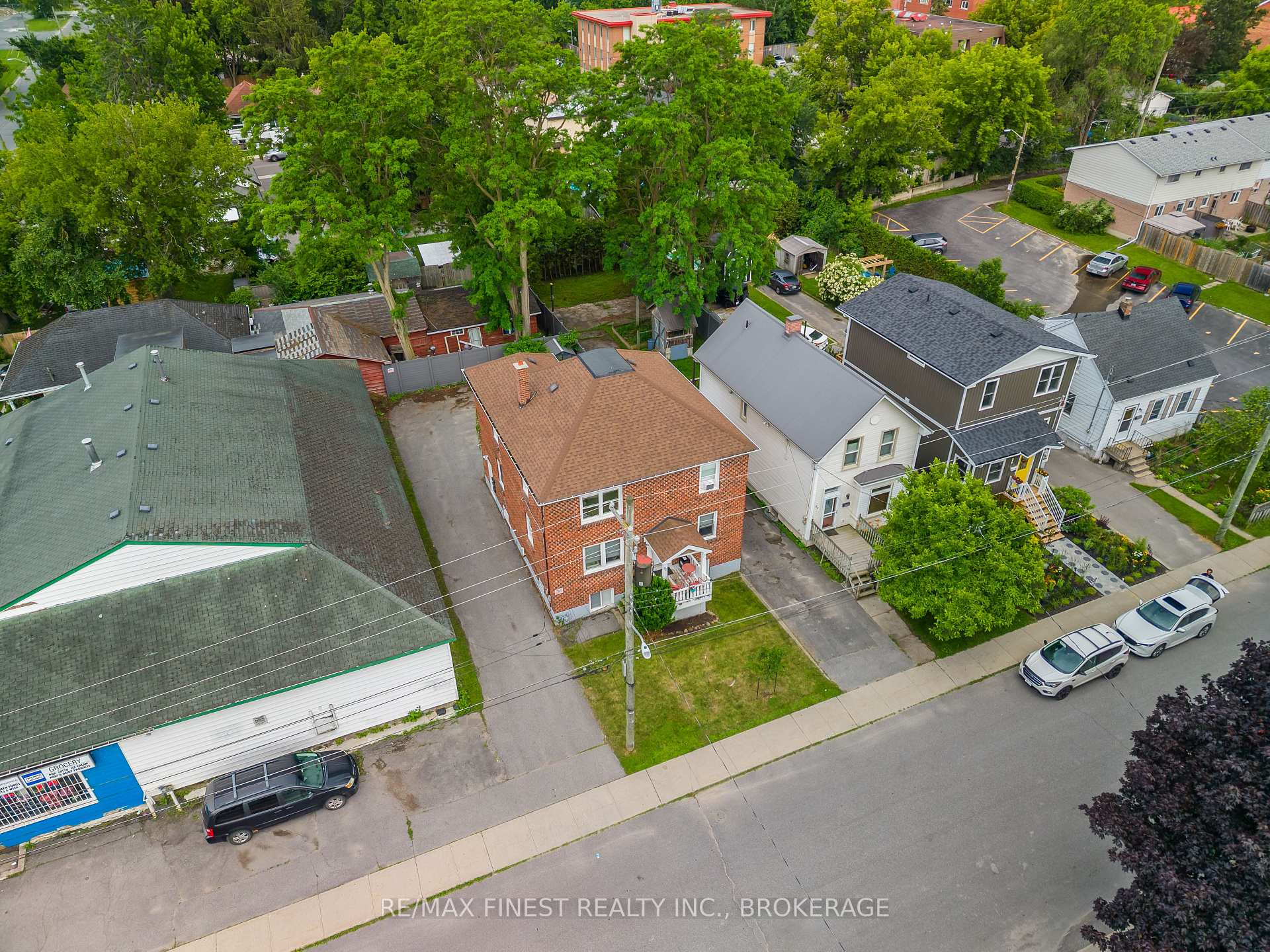 Photo 47 of 80 Thomas Street, Kingston, East of Sir John A. Blvd — HOMEH