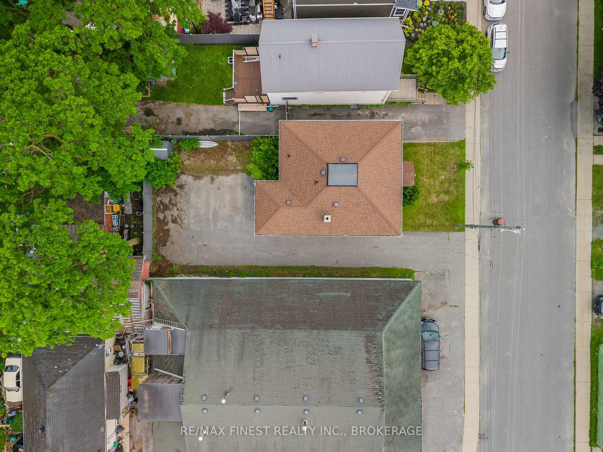 Photo 48 of 80 Thomas Street, Kingston, East of Sir John A. Blvd — HOMEH