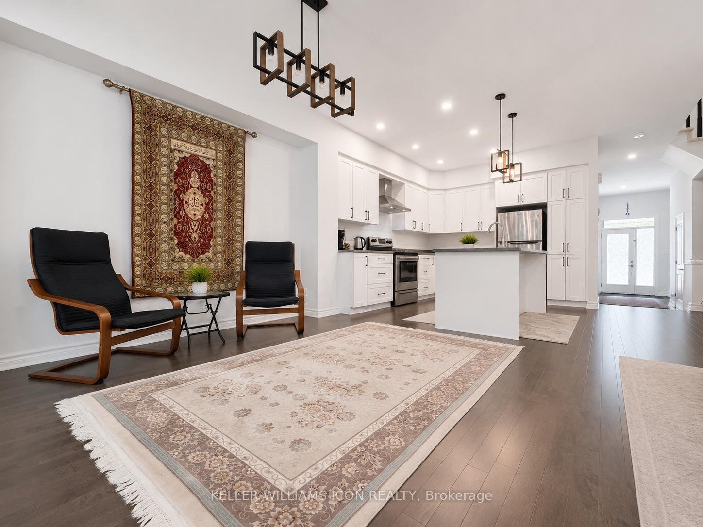 Photo 7 of 754 Borbridge Avenue, Ottawa, Riverside South/Gloucester Glen — HOMEH