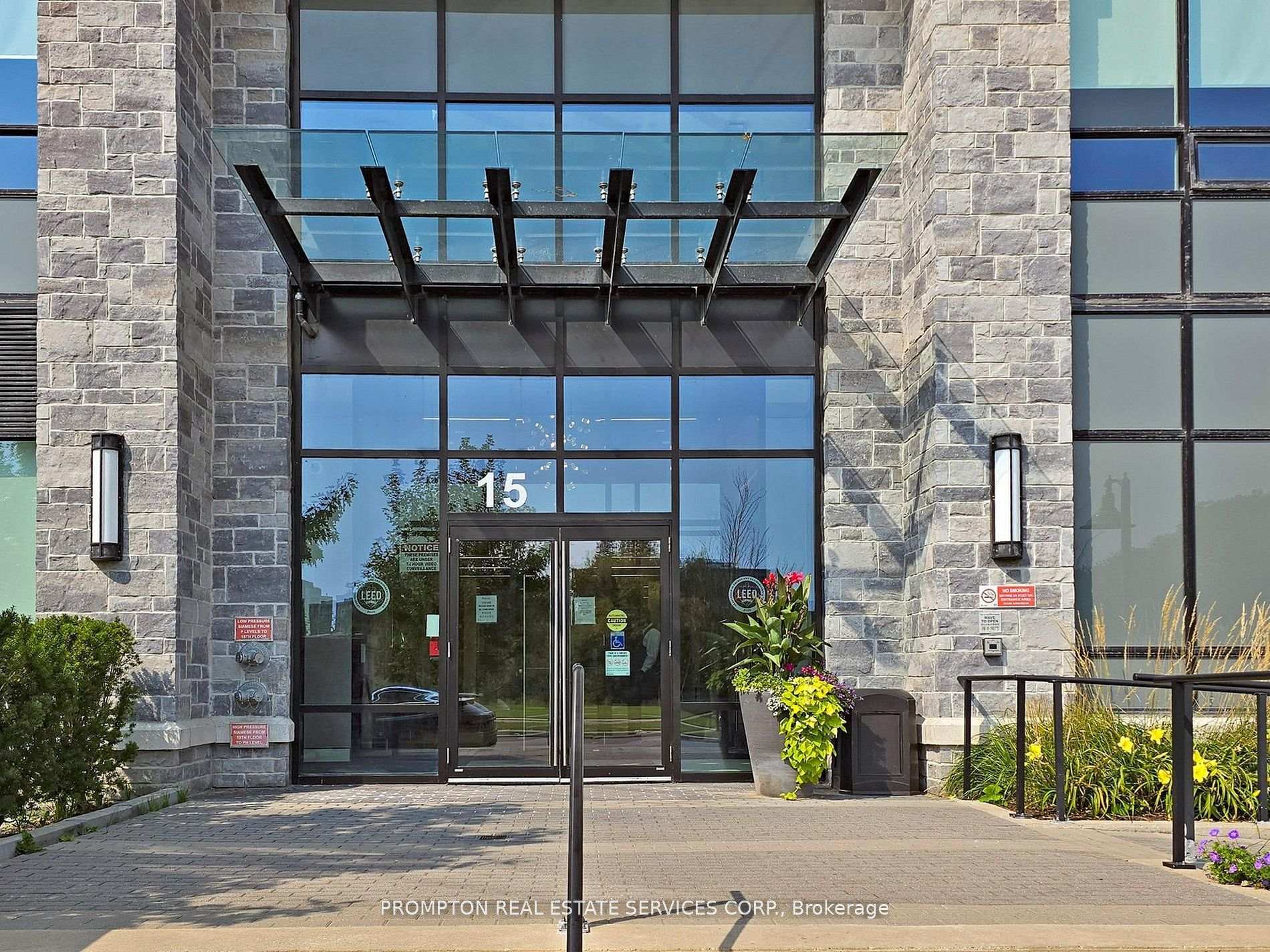 Photo 2 of Unit 528, 15 Water Walk Drive, Markham, Unionville — HOMEH