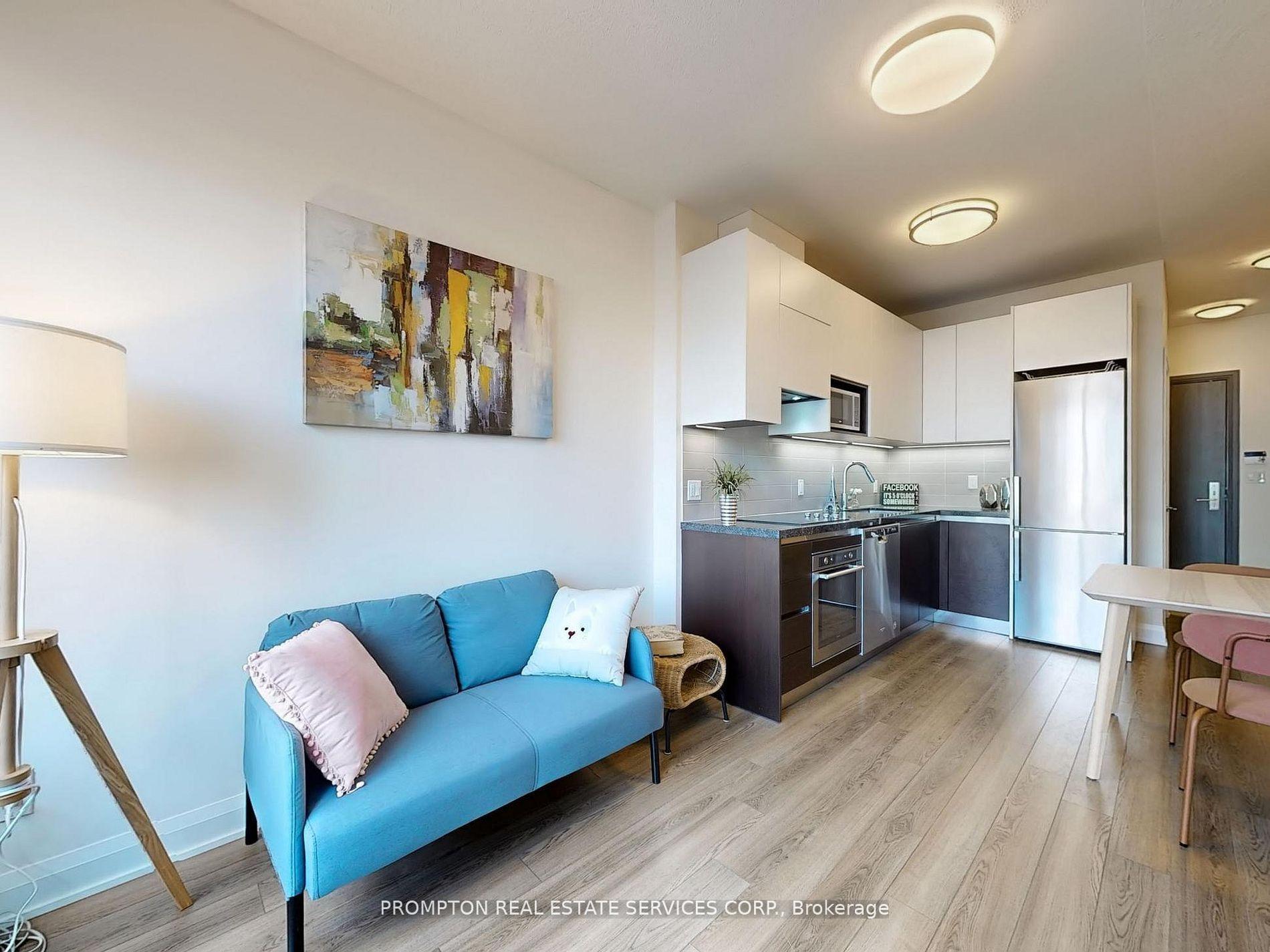 Photo 6 of Unit 528, 15 Water Walk Drive, Markham, Unionville — HOMEH