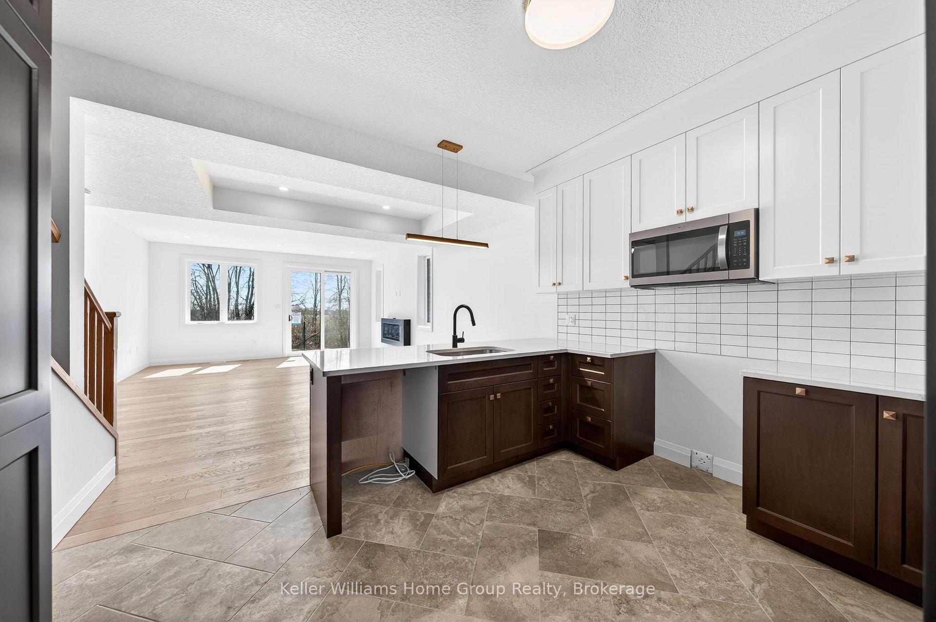 Photo 8 of 27 Halls Drive, Centre Wellington, Elora/Salem — HOMEH