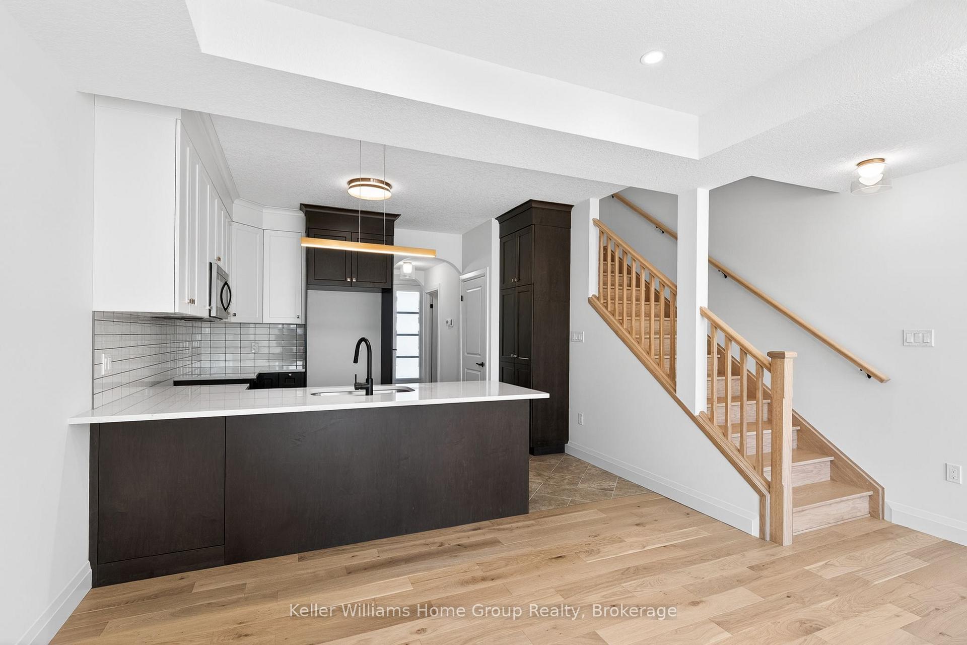 Photo 9 of 27 Halls Drive, Centre Wellington, Elora/Salem — HOMEH