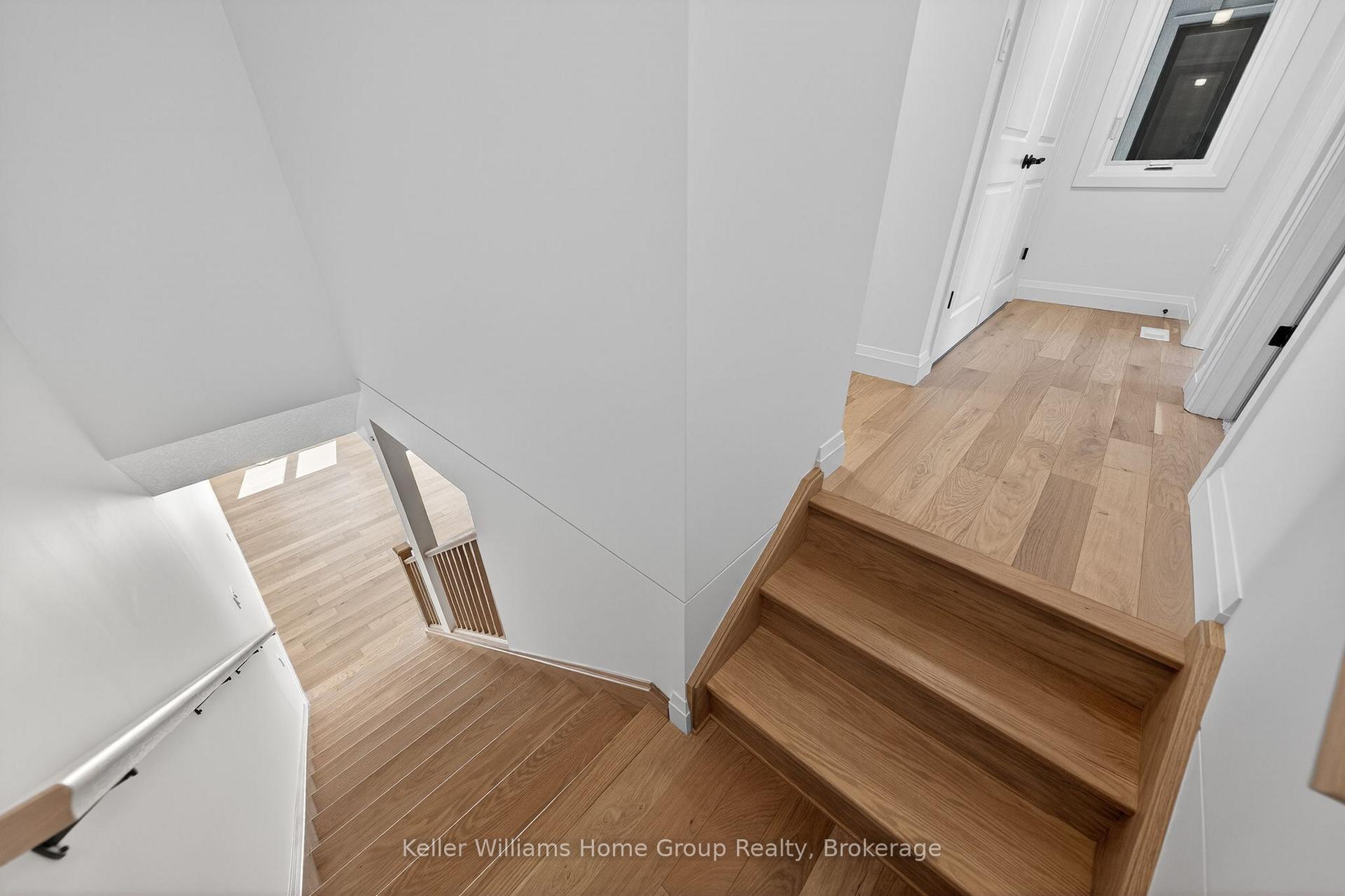 Photo 20 of 27 Halls Drive, Centre Wellington, Elora/Salem — HOMEH