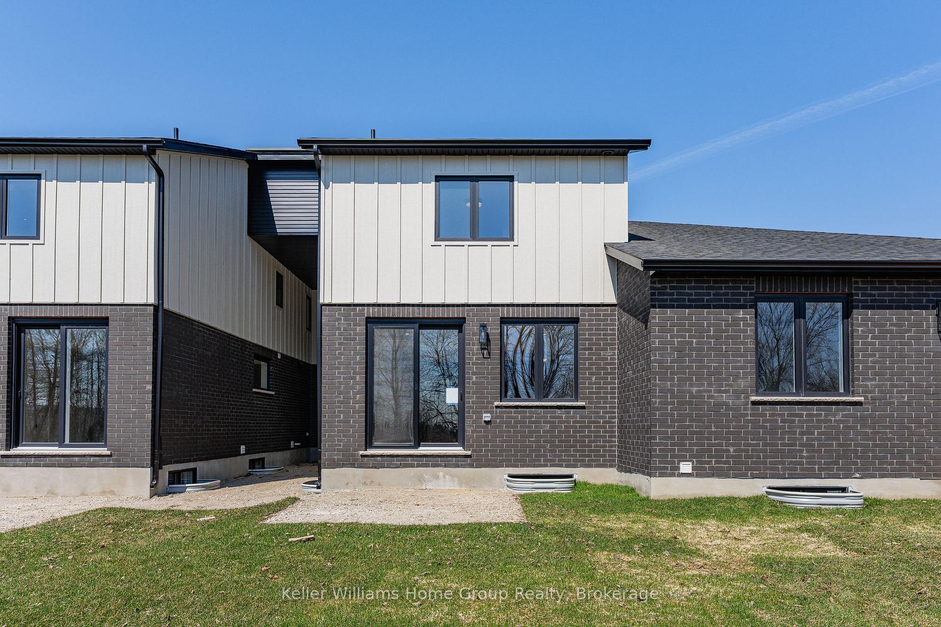 Photo 47 of 27 Halls Drive, Centre Wellington, Elora/Salem — HOMEH