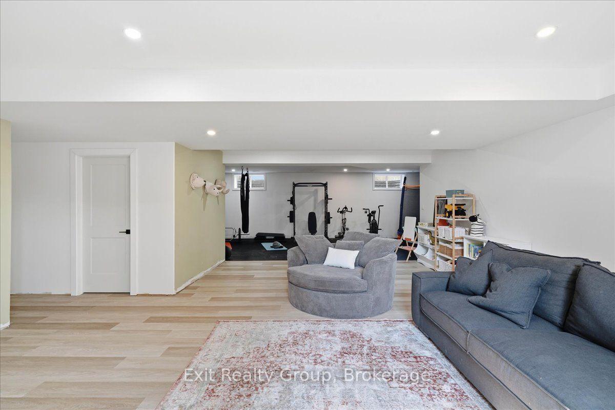 Photo 37 of 48 Hummingbird Drive, Belleville, Thurlow Ward — HOMEH