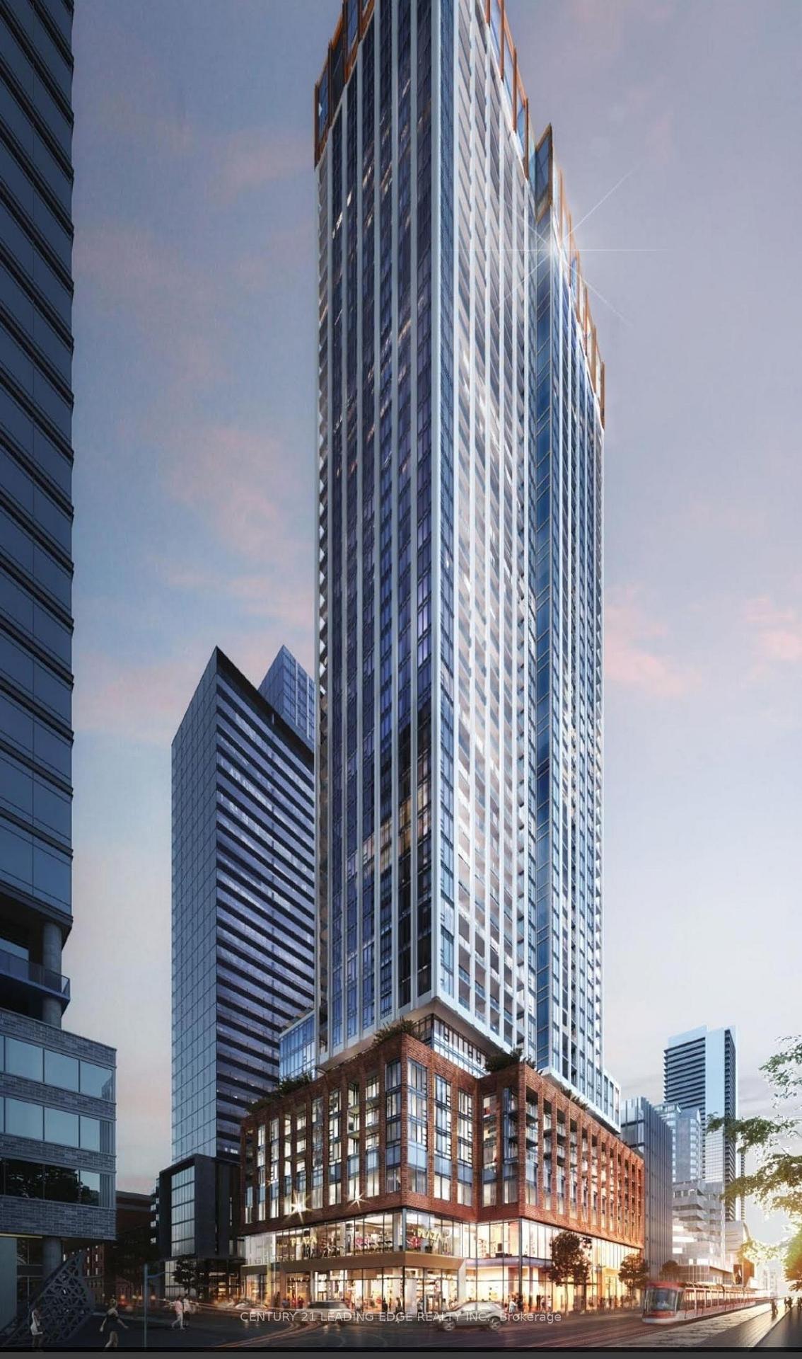 Front of Unit 908, 400 King Street W