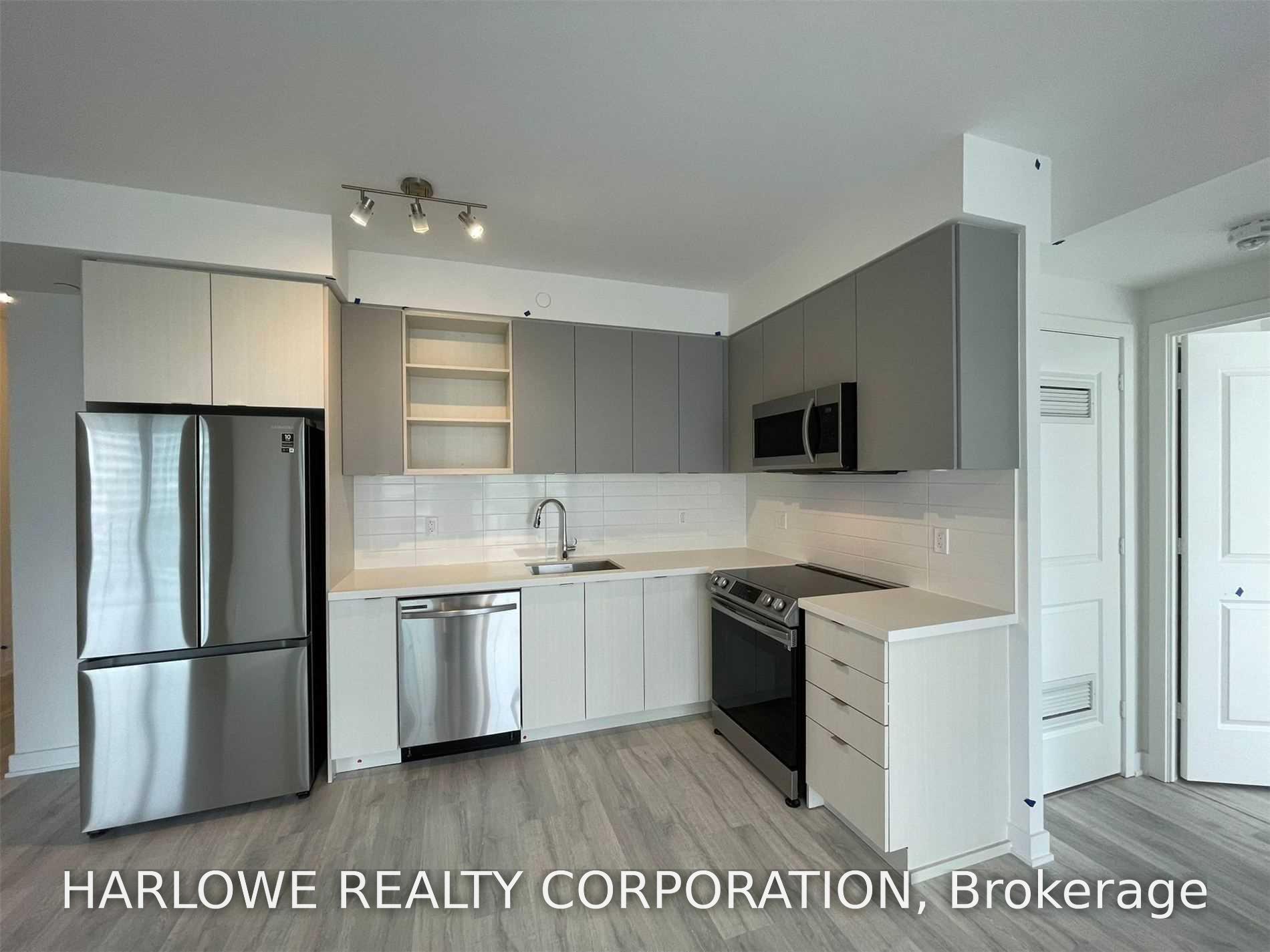 Front of Unit 1509, 4675 Metcalfe Avenue