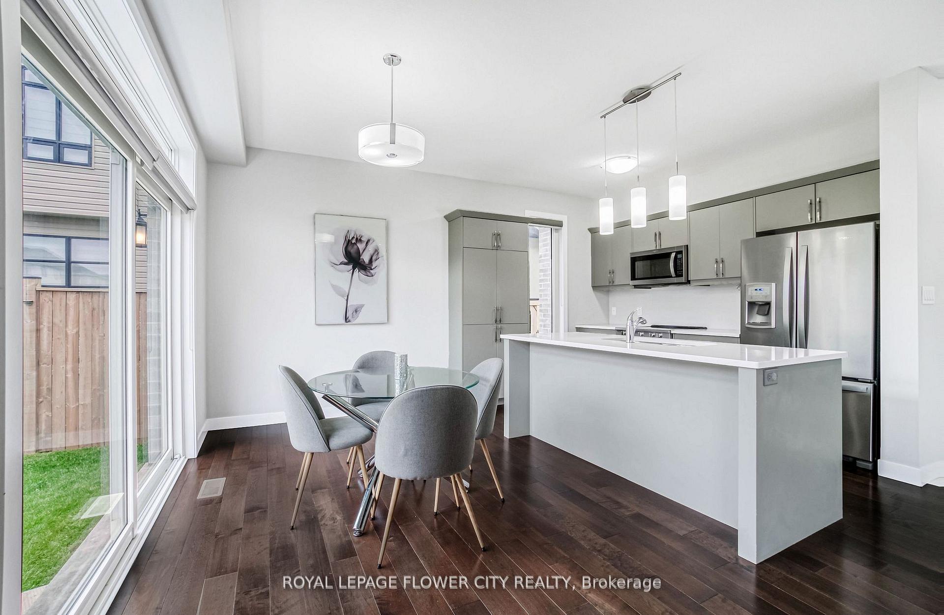 Photo 3 of 1266 Twilite Boulevard, London, North S — HOMEH
