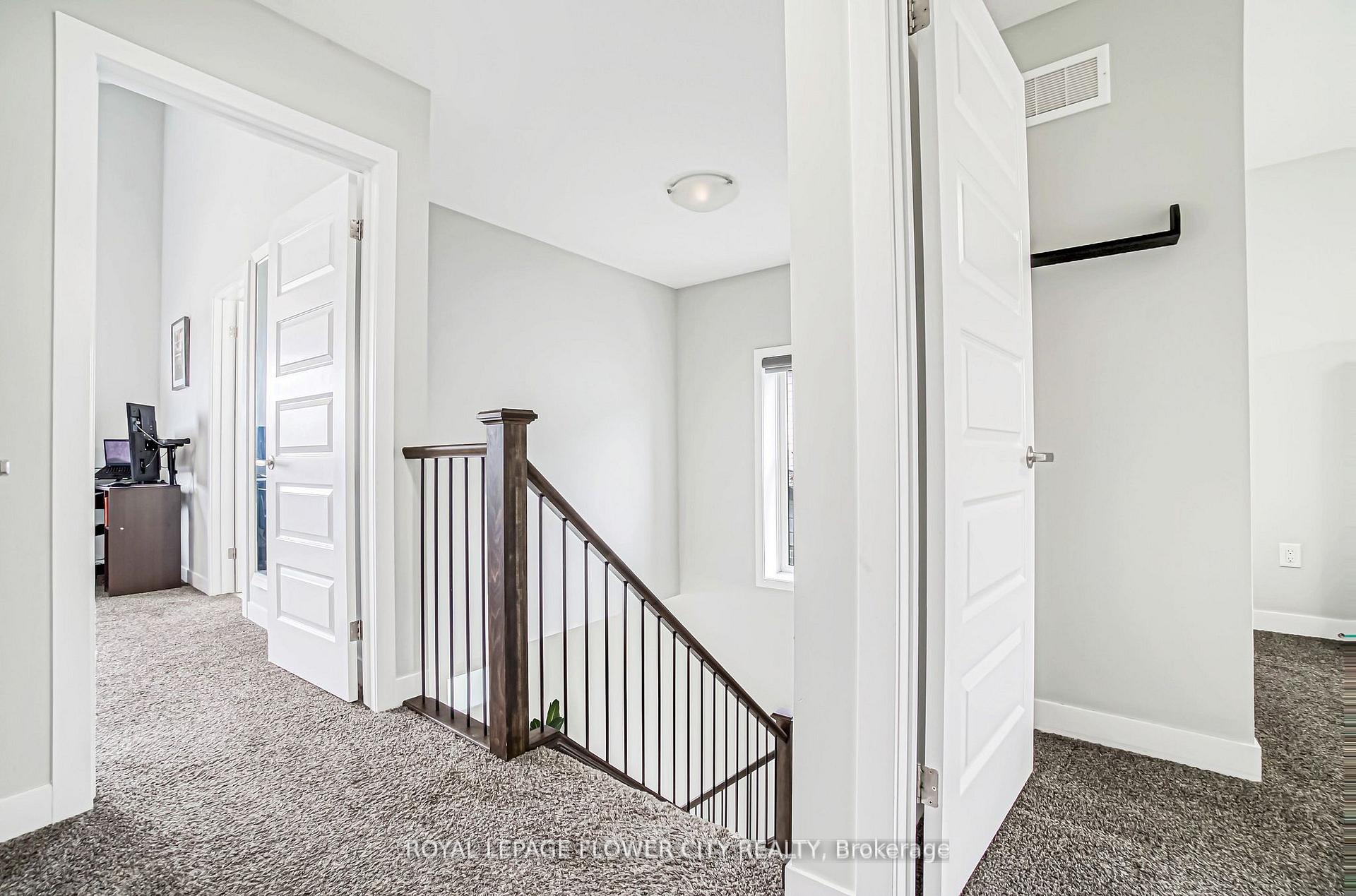 Photo 6 of 1266 Twilite Boulevard, London, North S — HOMEH