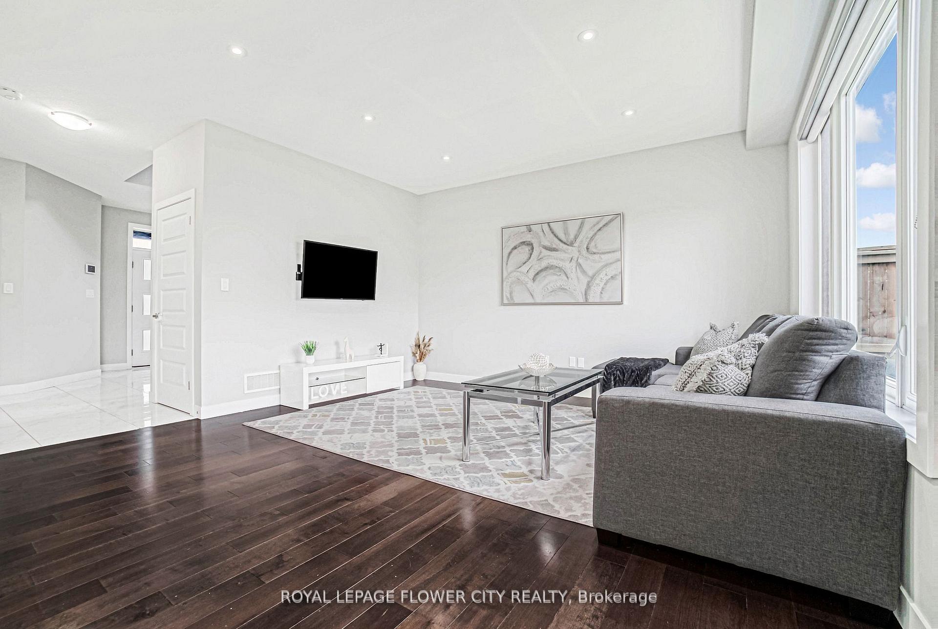 Photo 20 of 1266 Twilite Boulevard, London, North S — HOMEH