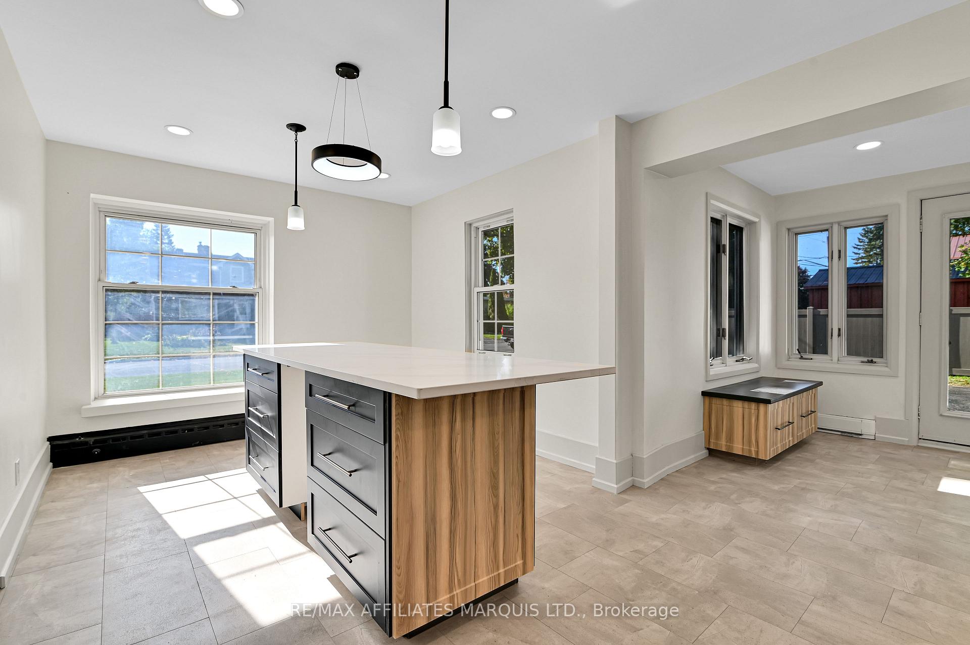 Photo 5 of 1603 Peter Street, Cornwall, Cornwall — HOMEH
