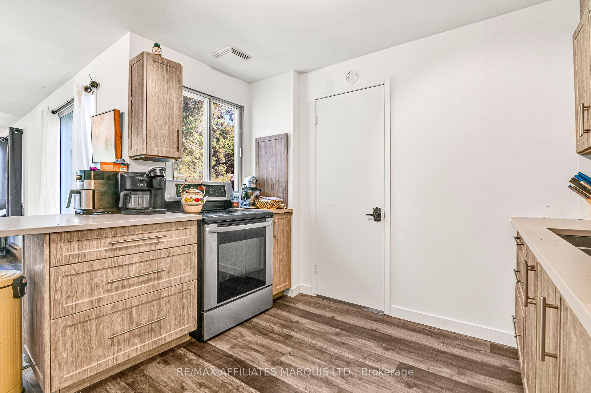 Photo 21 of 1603 Peter Street, Cornwall, Cornwall — HOMEH