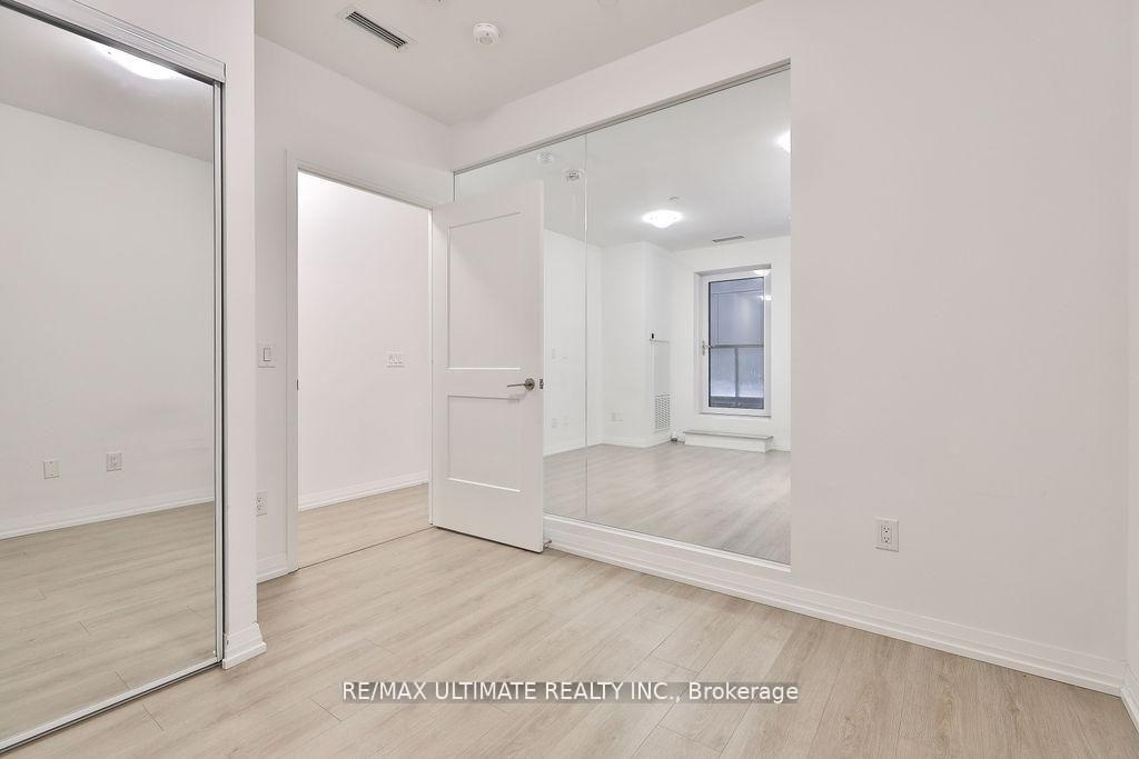 Photo 10 of Unit 515, 8 Widmer Street, Toronto, Waterfront Communities — HOMEH