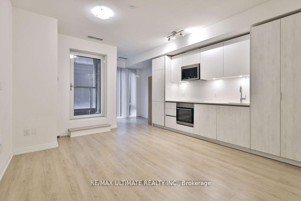 Photo 16 of Unit 515, 8 Widmer Street, Toronto, Waterfront Communities — HOMEH