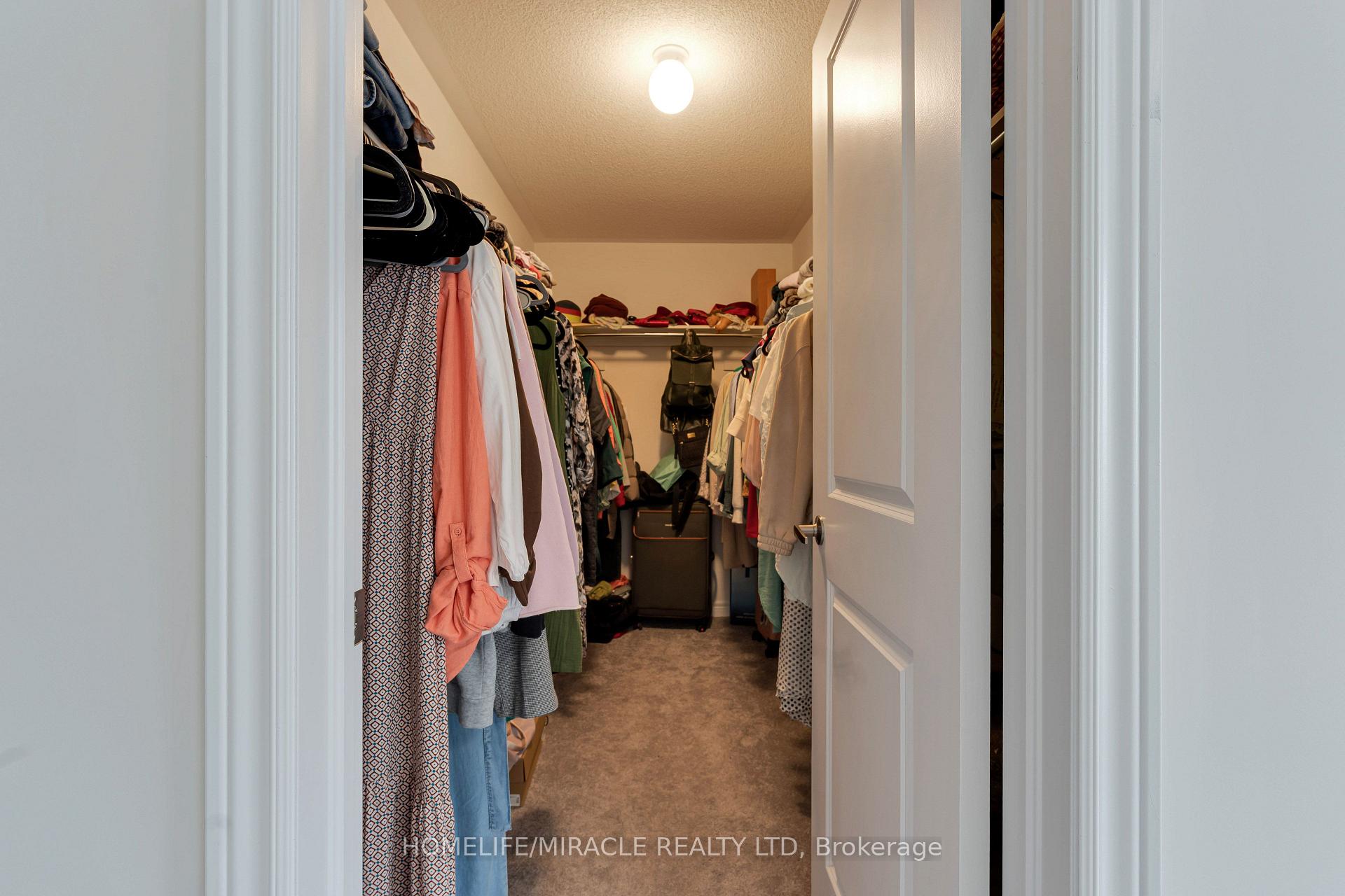 Photo 17 of 1429 Davis Loop, Innisfil, Lefroy — HOMEH