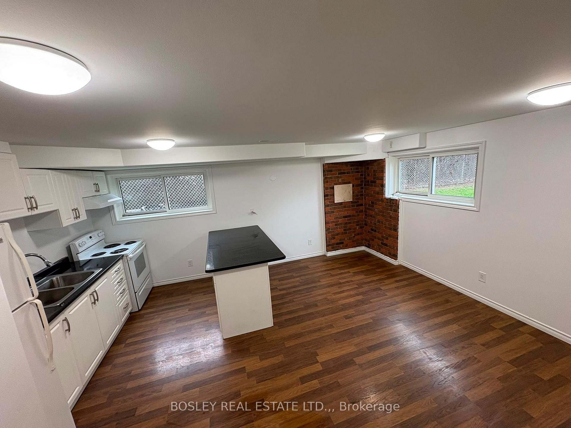Photo 2 of 30 Via Dell Monte Street, St. Catharines, Burleigh Hill — HOMEH