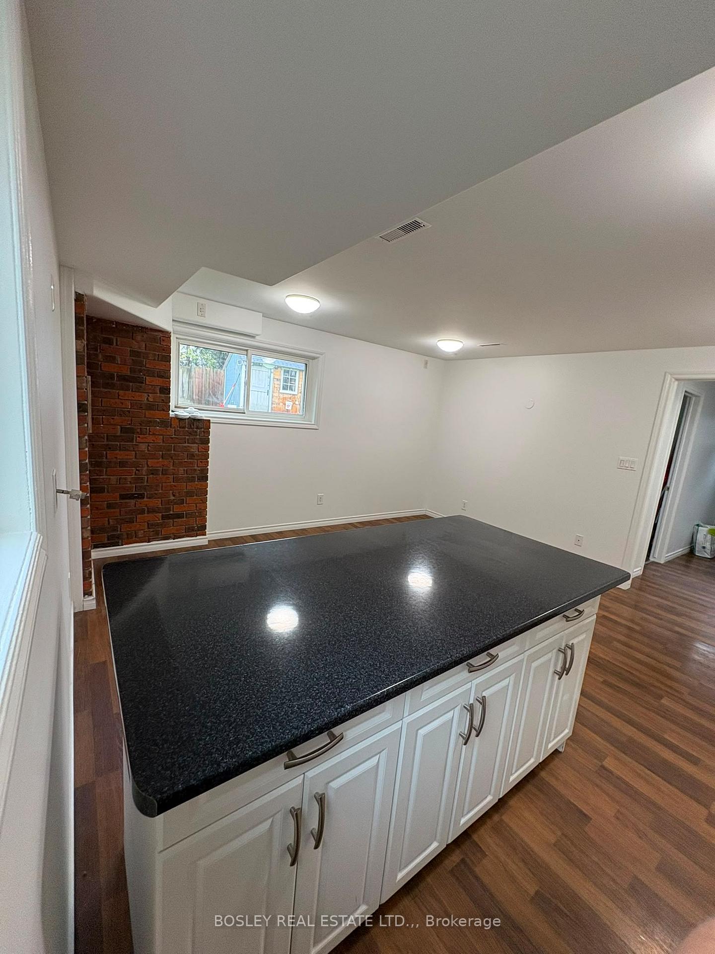 Photo 3 of 30 Via Dell Monte Street, St. Catharines, Burleigh Hill — HOMEH