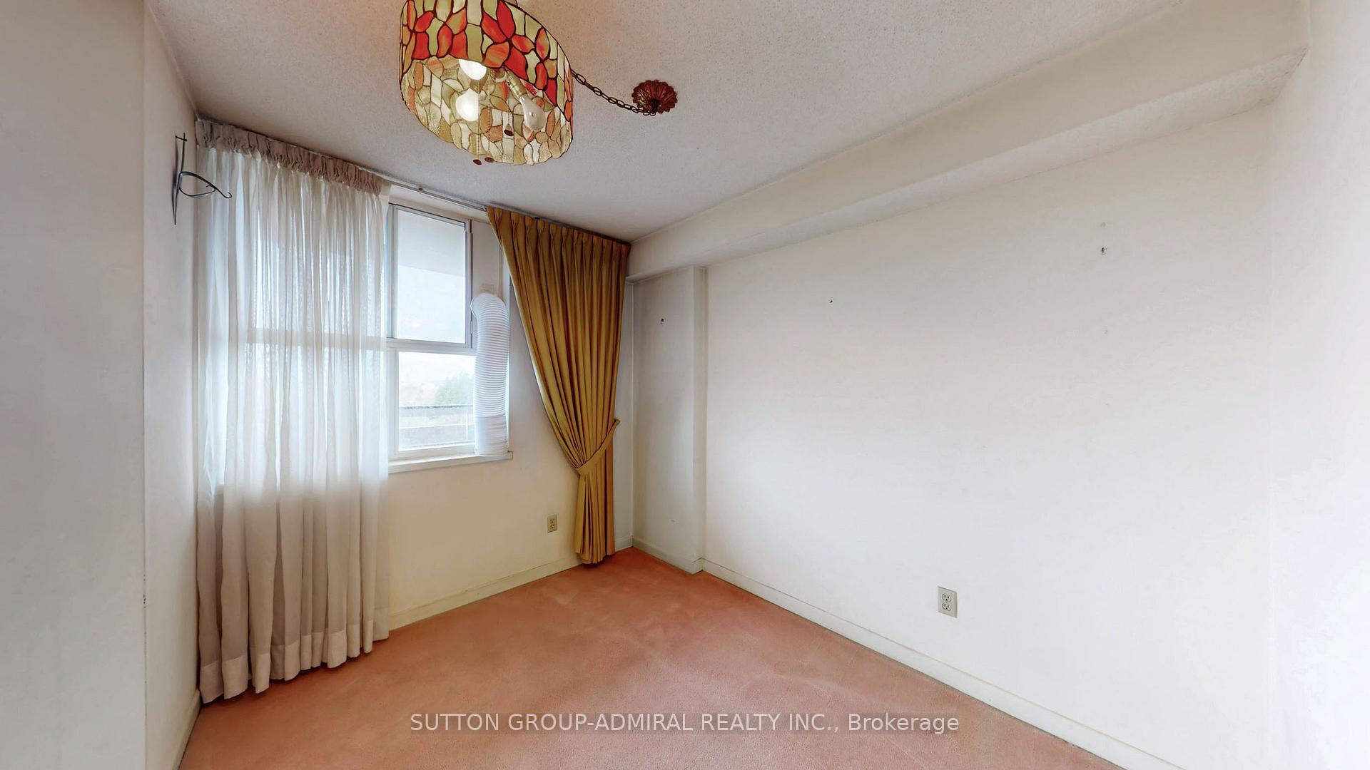 Photo 9 of Unit 1011, 80 Inverlochy Boulevard, Markham, Royal Orchard — HOMEH