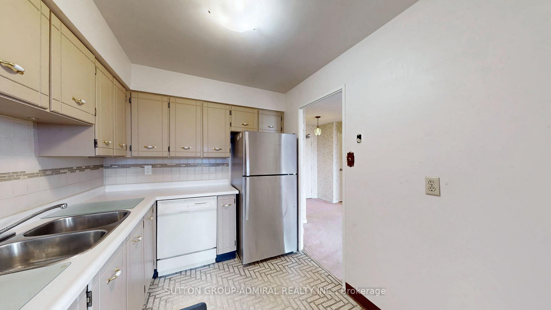 Photo 27 of Unit 1011, 80 Inverlochy Boulevard, Markham, Royal Orchard — HOMEH