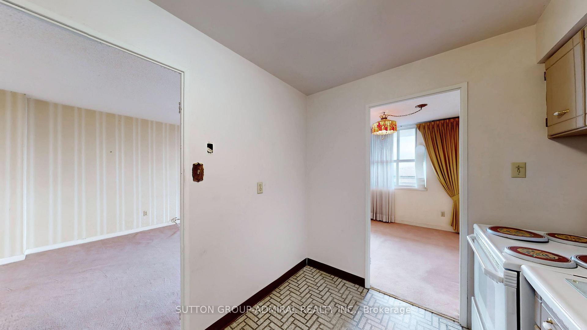 Photo 28 of Unit 1011, 80 Inverlochy Boulevard, Markham, Royal Orchard — HOMEH