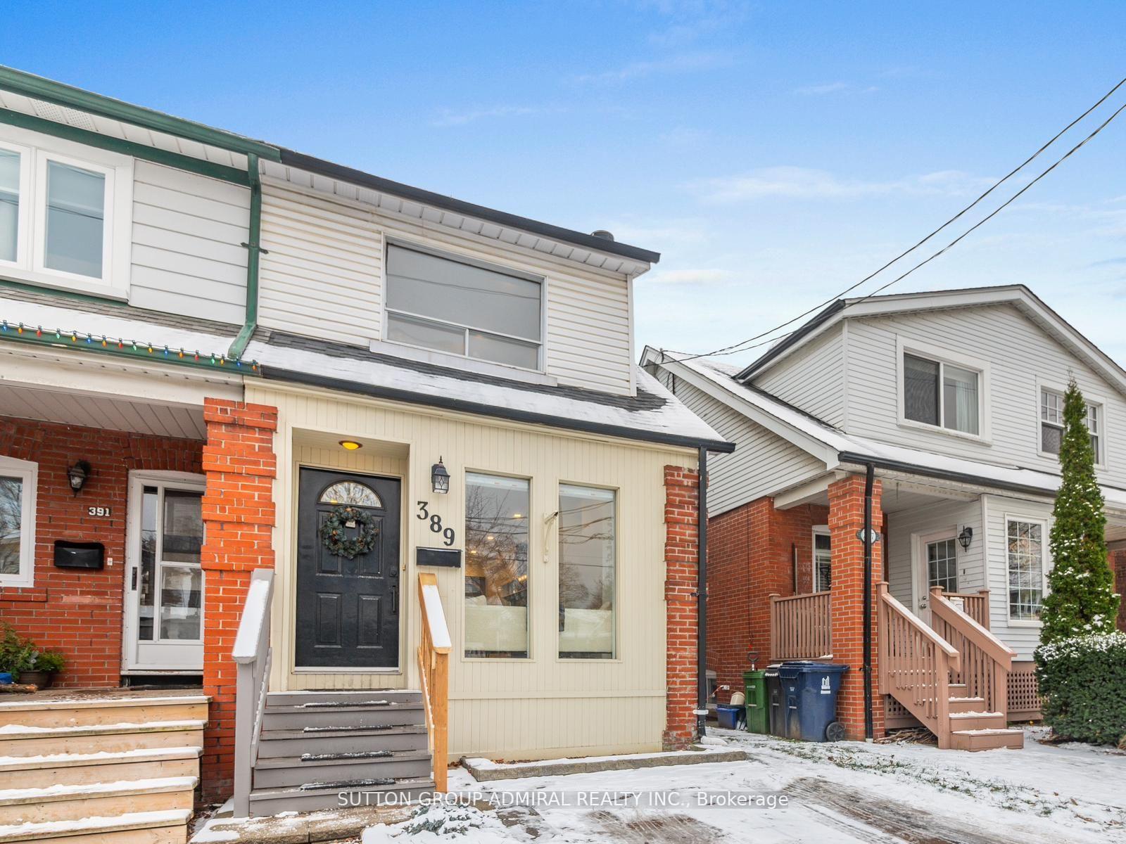 Front of 389 Davisville Avenue