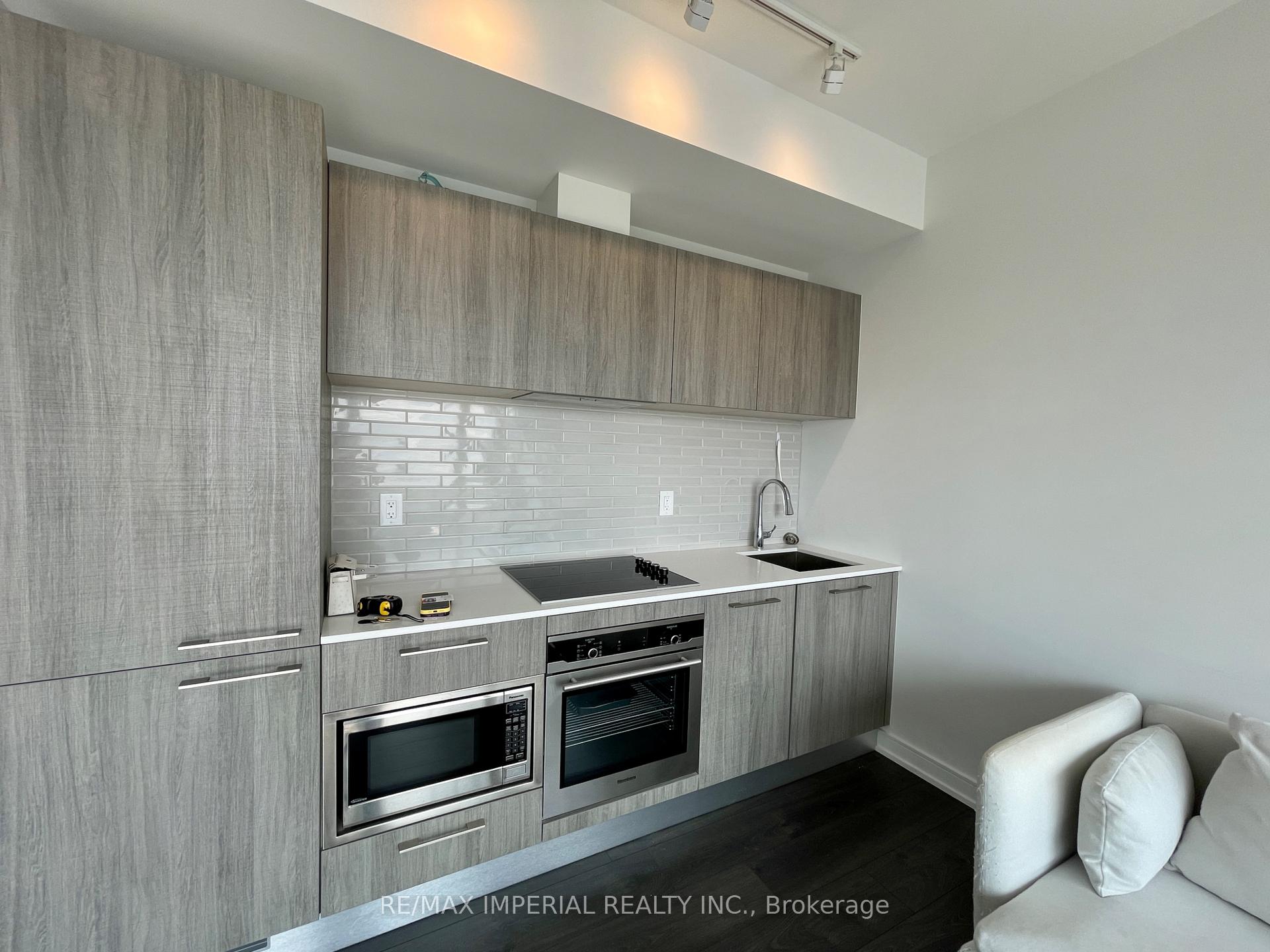 Photo 2 of Unit 4706, 3 Gloucester Street, Toronto, Church-Yonge Corridor — HOMEH