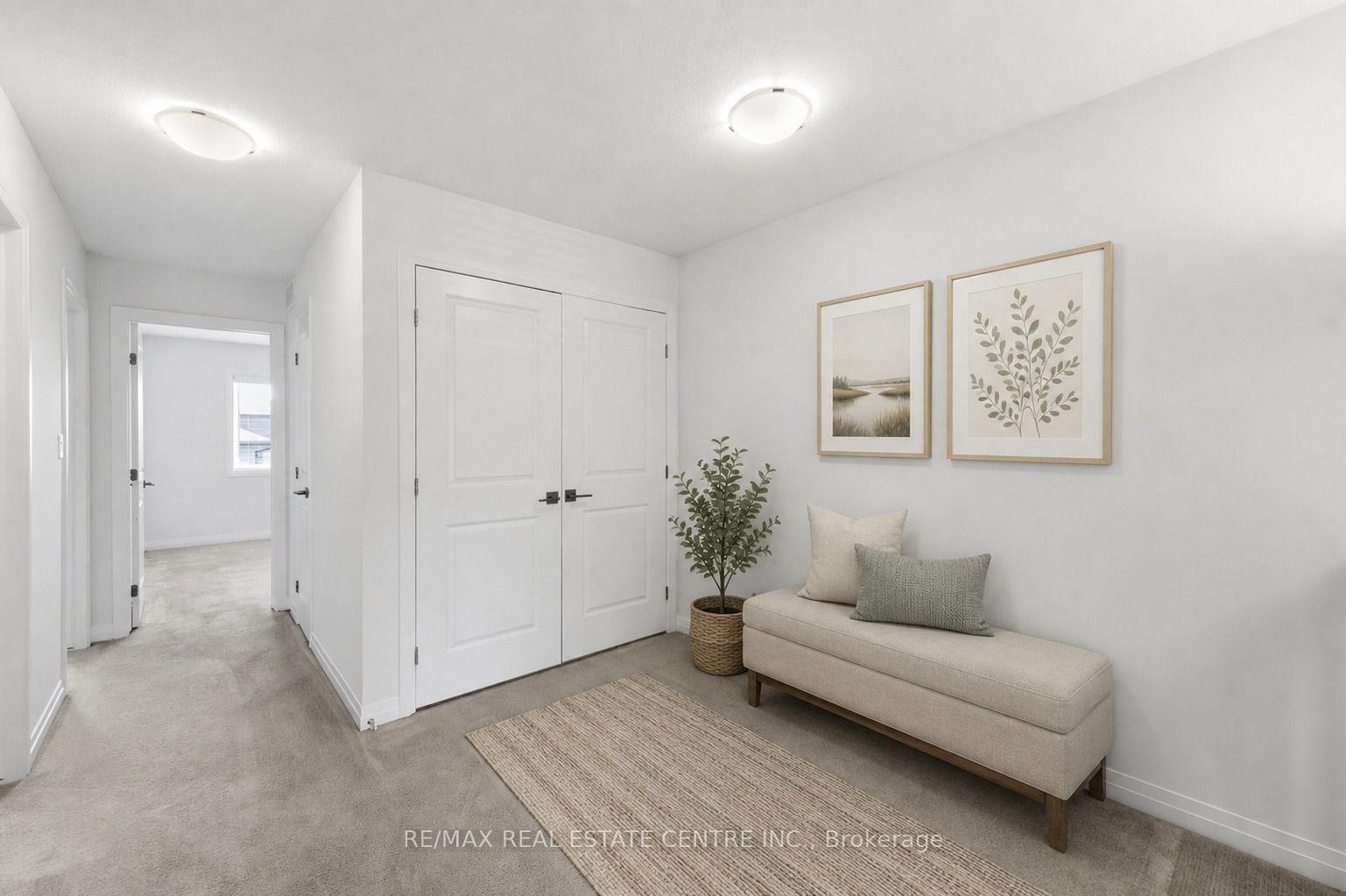 Photo 24 of 37 Greenwich Avenue, Hamilton, Stoney Creek Mountain — HOMEH