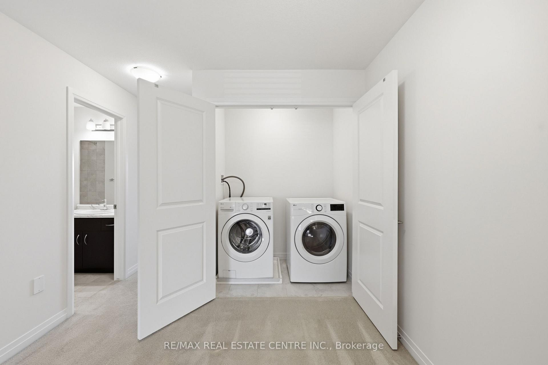 Photo 26 of 37 Greenwich Avenue, Hamilton, Stoney Creek Mountain — HOMEH