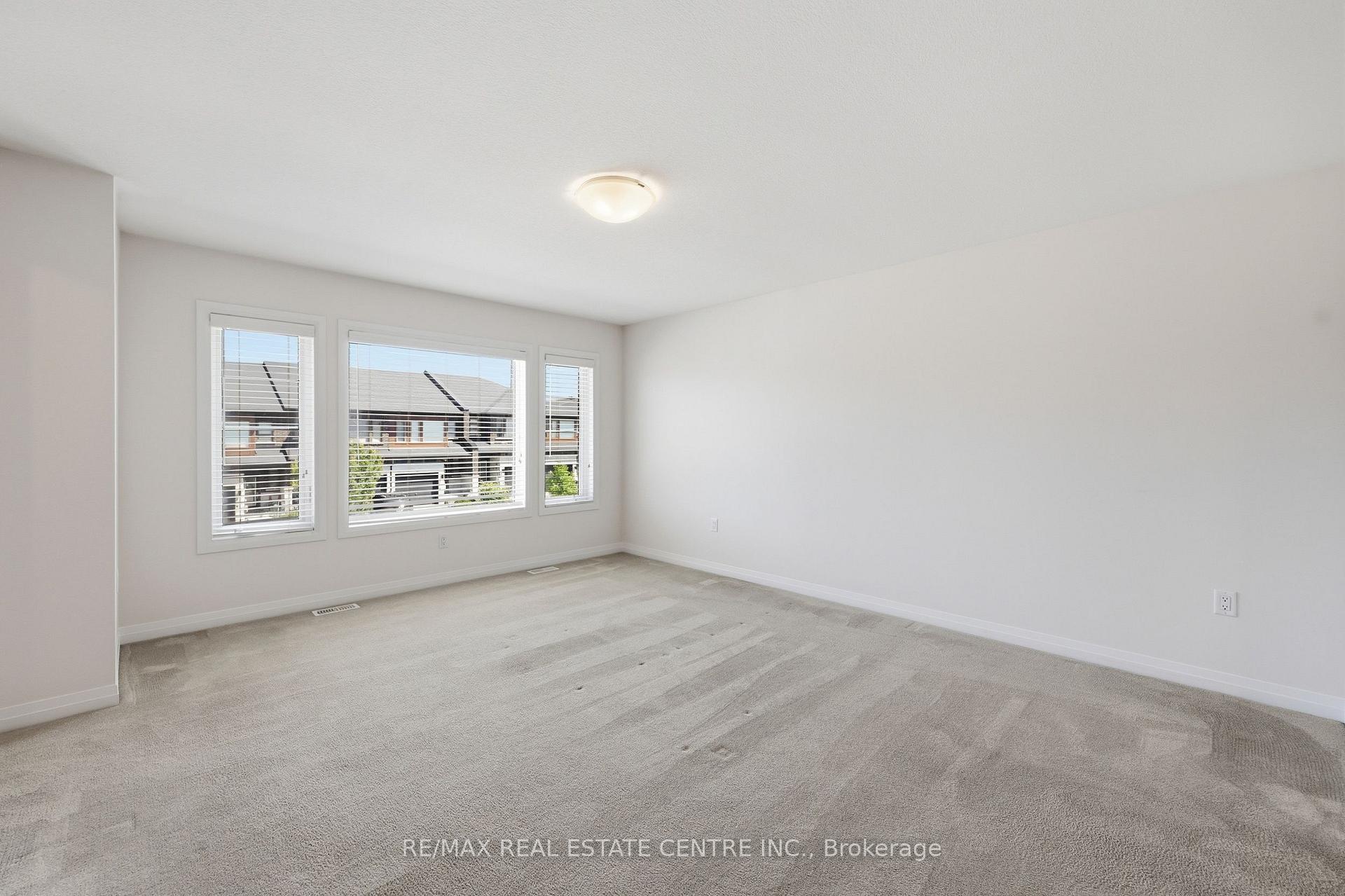 Photo 28 of 37 Greenwich Avenue, Hamilton, Stoney Creek Mountain — HOMEH