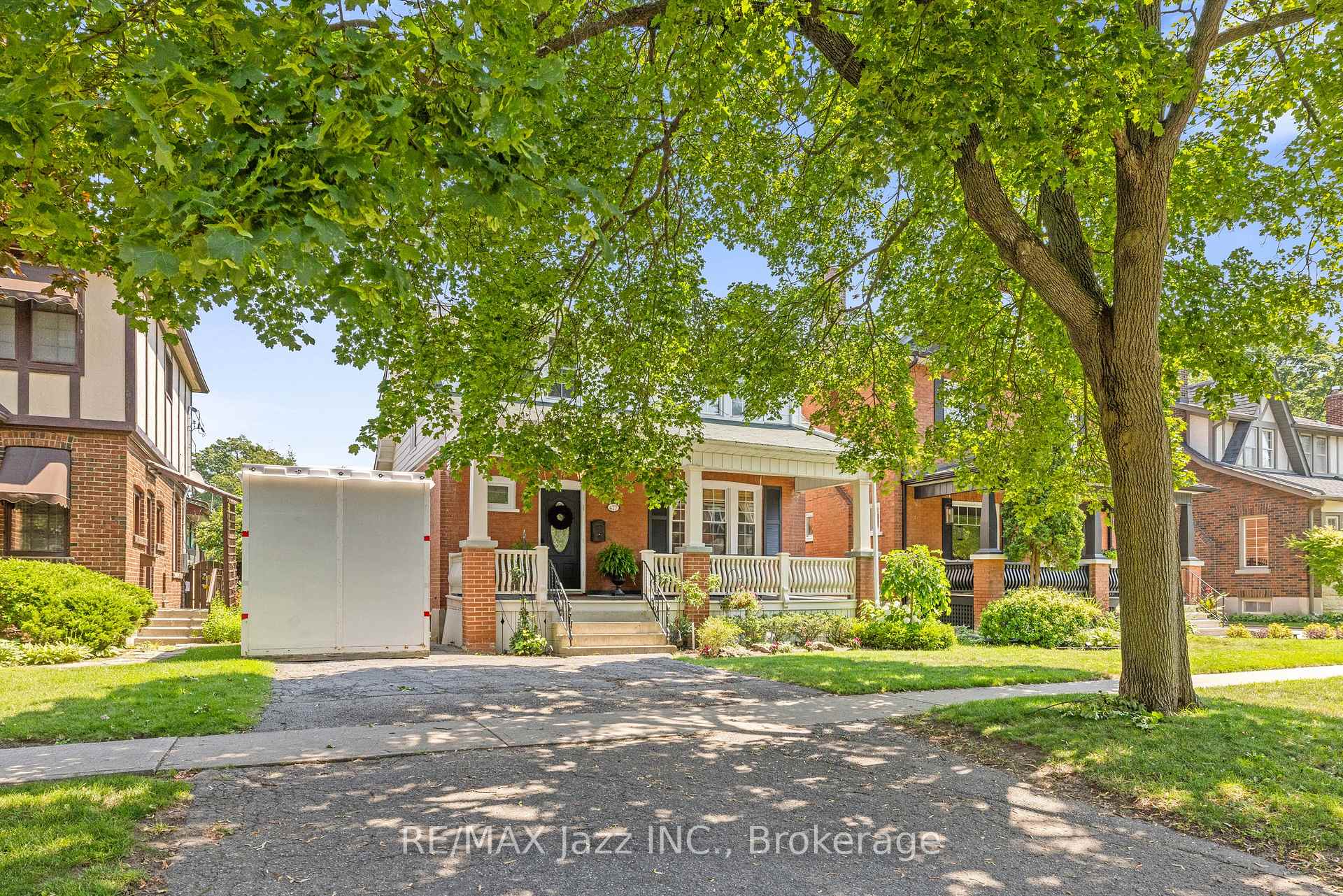 Photo 3 of 477 Masson Street, Oshawa, O'Neill — HOMEH