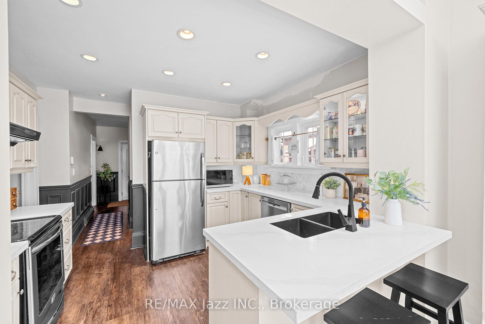Photo 22 of 477 Masson Street, Oshawa, O'Neill — HOMEH