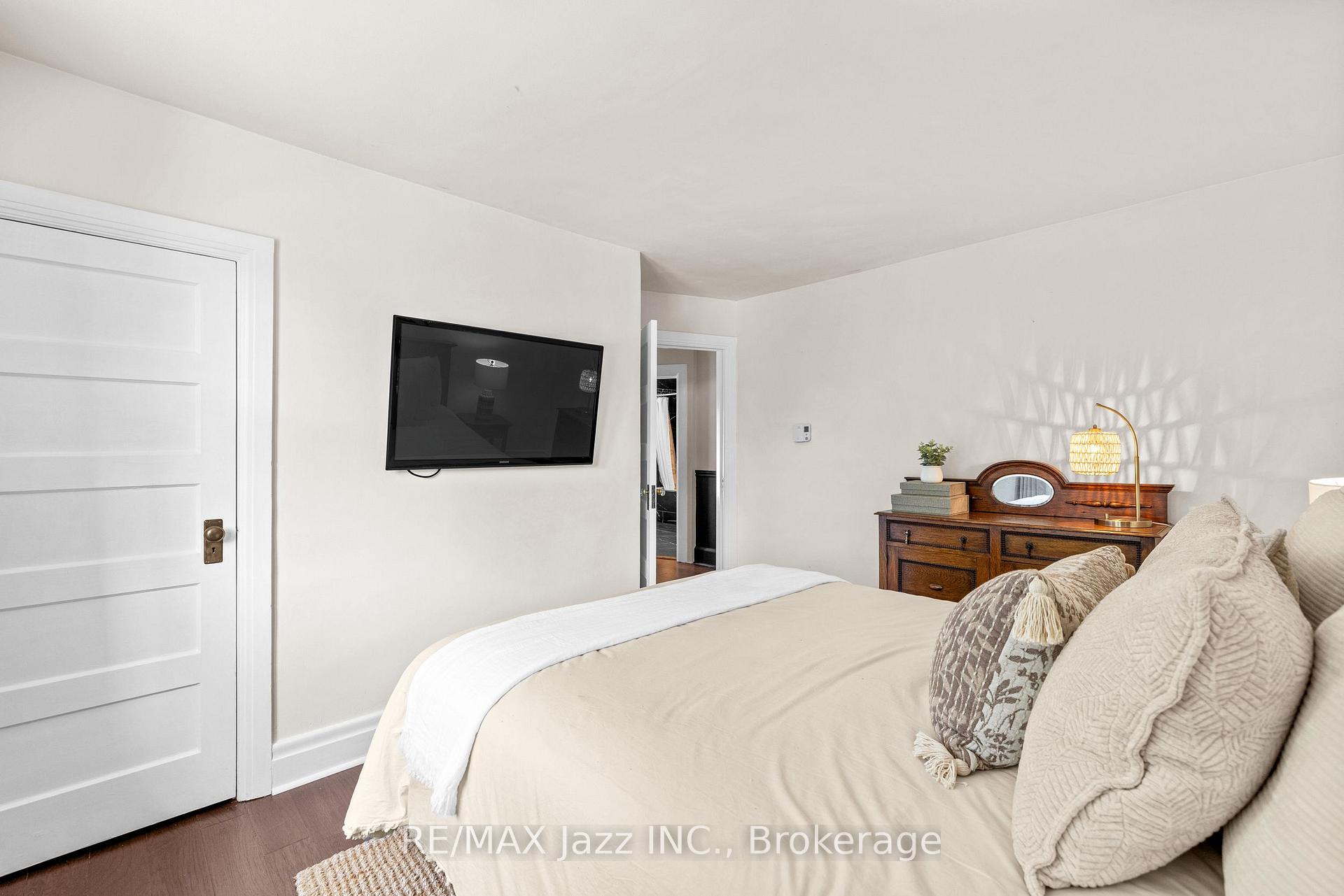 Photo 33 of 477 Masson Street, Oshawa, O'Neill — HOMEH