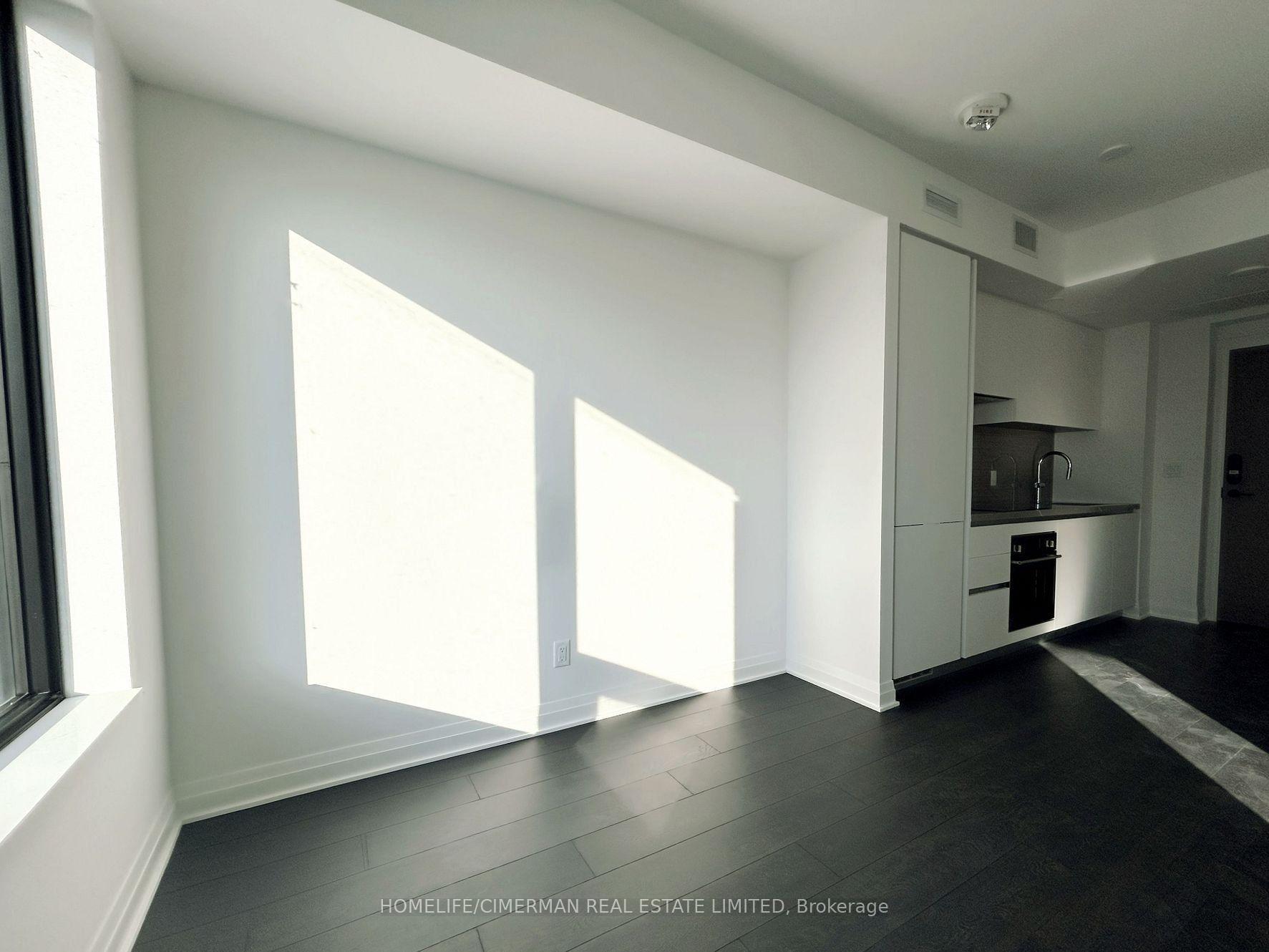 Photo 3 of 4015 The Exchange, Mississauga, City Centre — HOMEH