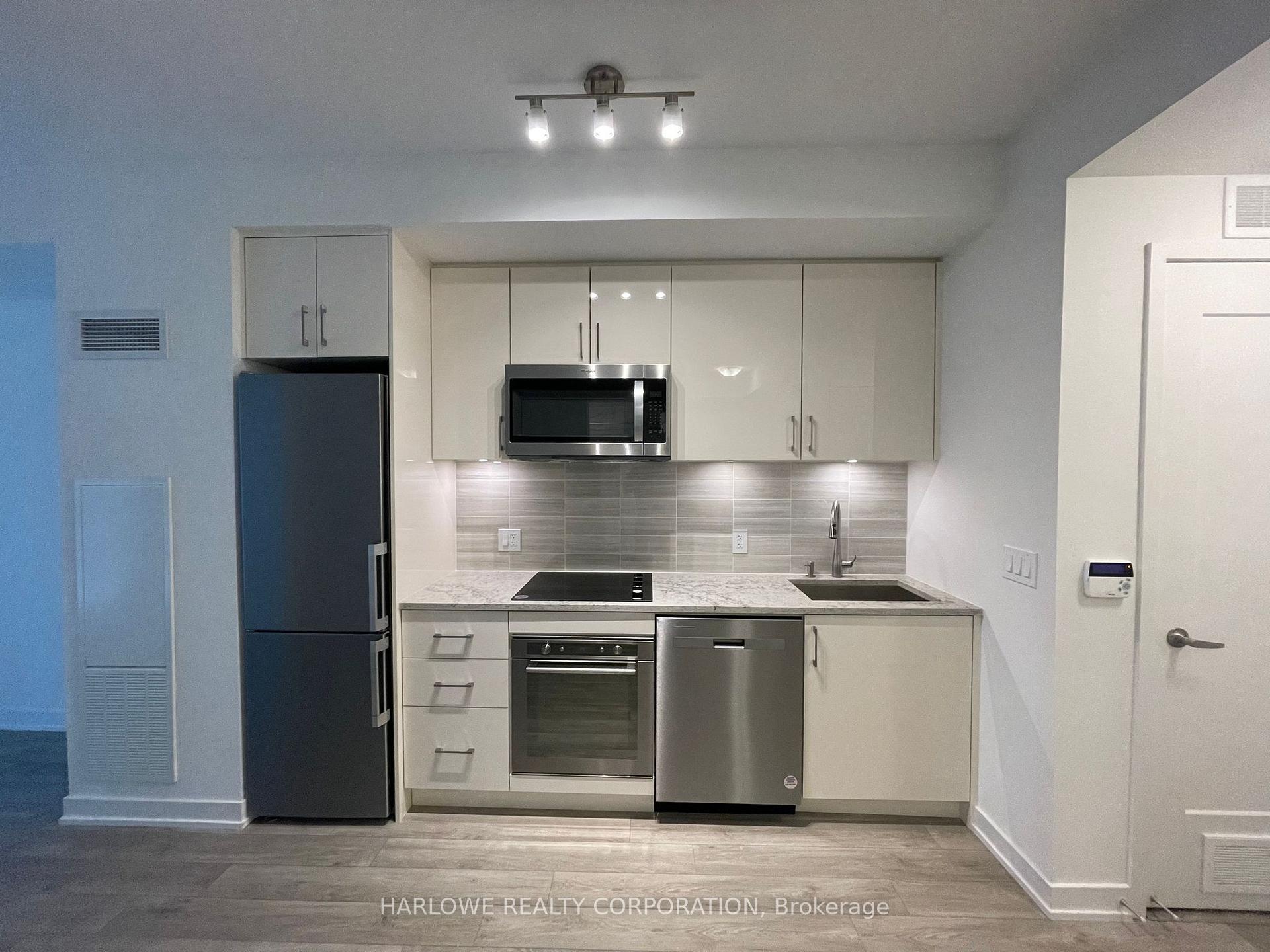 Front of Unit 360 SW, 121 Lower Sherbourne Street SW