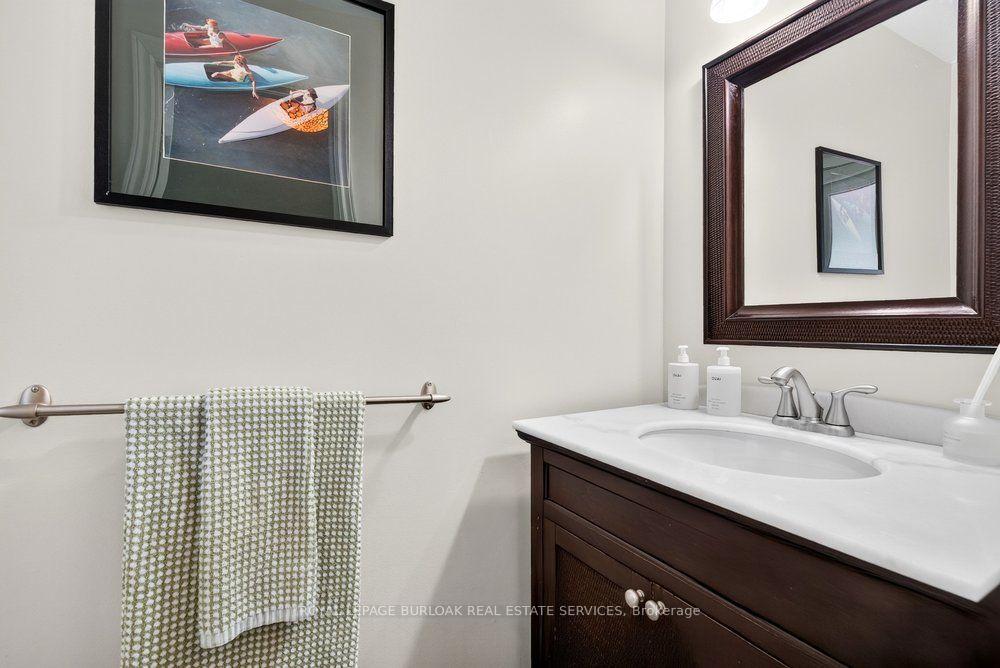 Photo 19 of 2354 Marine Drive, Oakville, Bronte — HOMEH