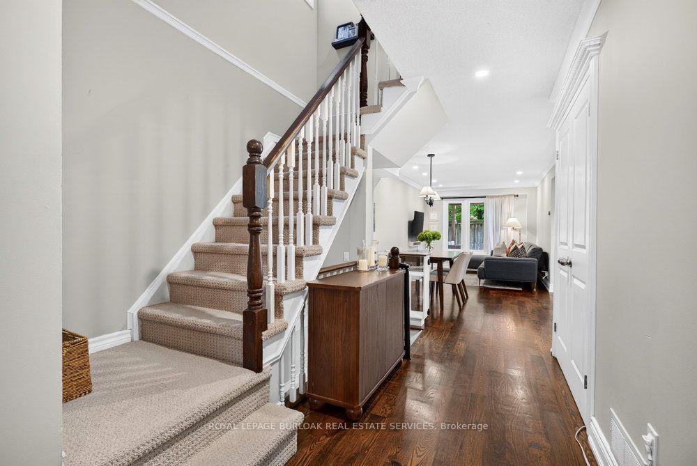 Photo 20 of 2354 Marine Drive, Oakville, Bronte — HOMEH