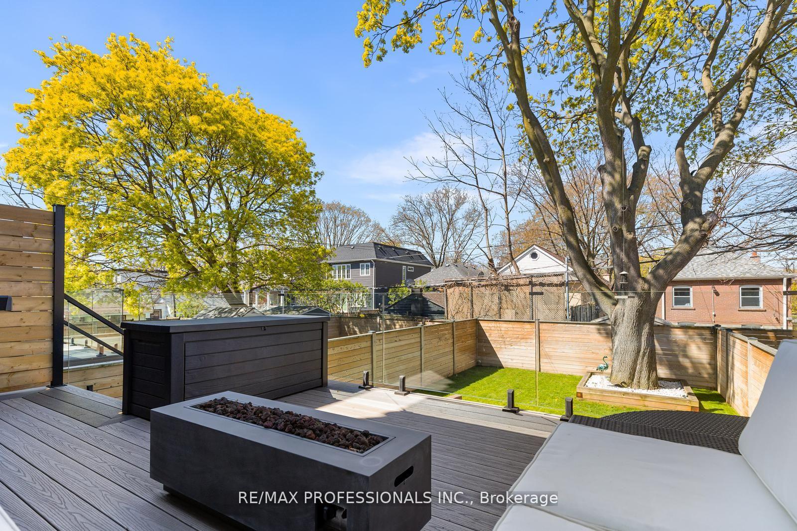 Photo 39 of 216 Aldercrest Road, Etobicoke, Alderwood — HOMEH