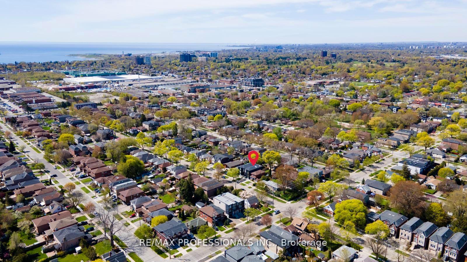 Photo 47 of 216 Aldercrest Road, Etobicoke, Alderwood — HOMEH