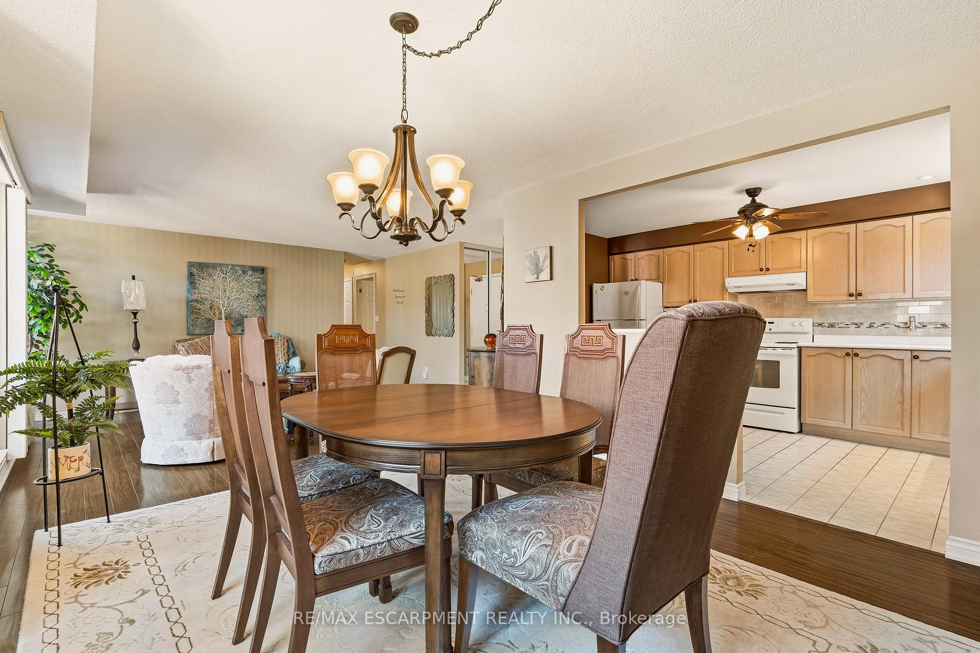 Photo 12 of Unit 203, 8 Main Street, Hamilton, Dundas — HOMEH
