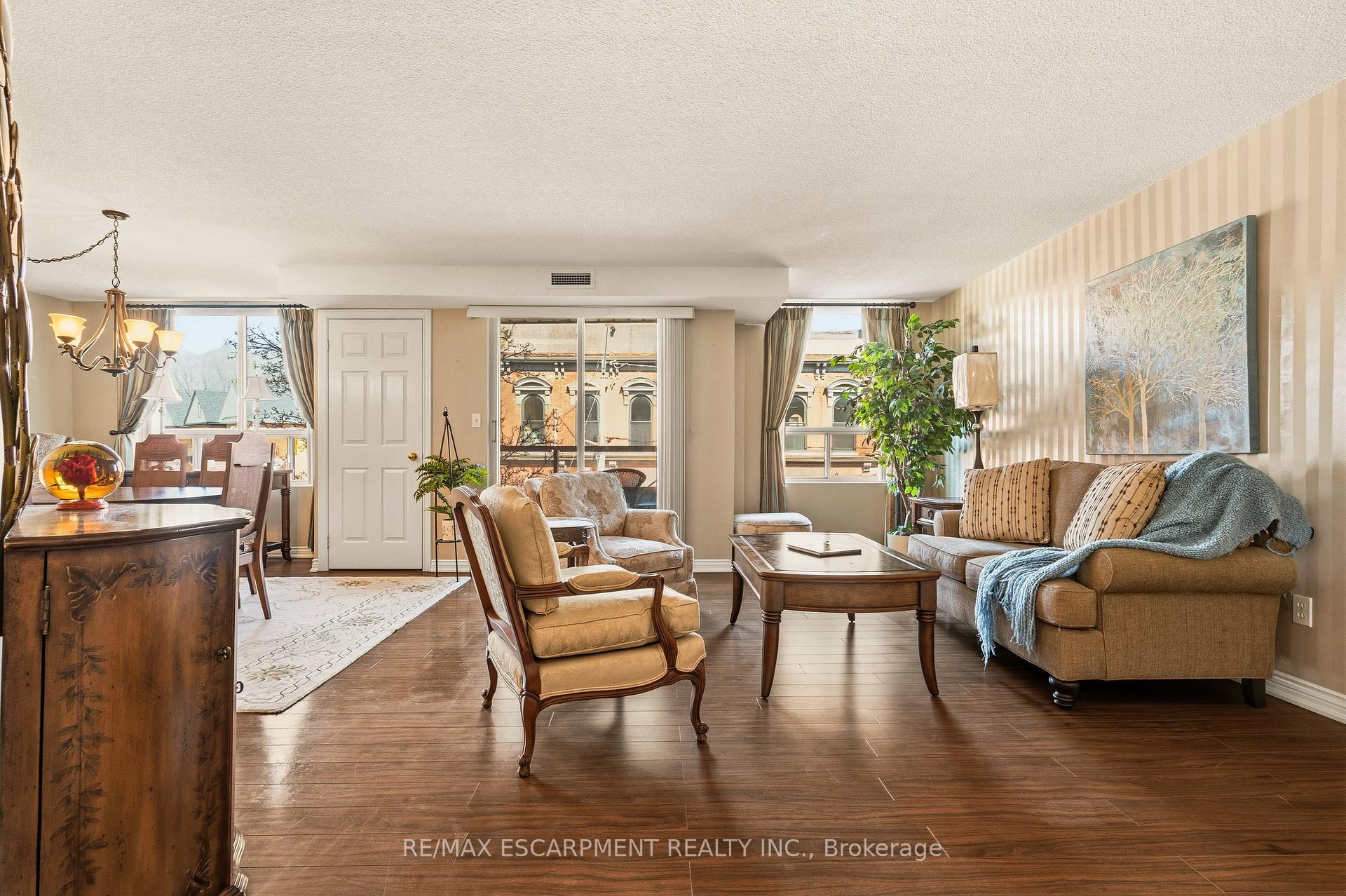 Photo 14 of Unit 203, 8 Main Street, Hamilton, Dundas — HOMEH