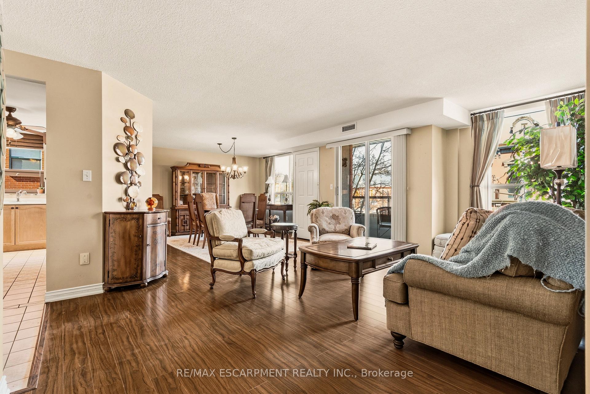 Photo 15 of Unit 203, 8 Main Street, Hamilton, Dundas — HOMEH