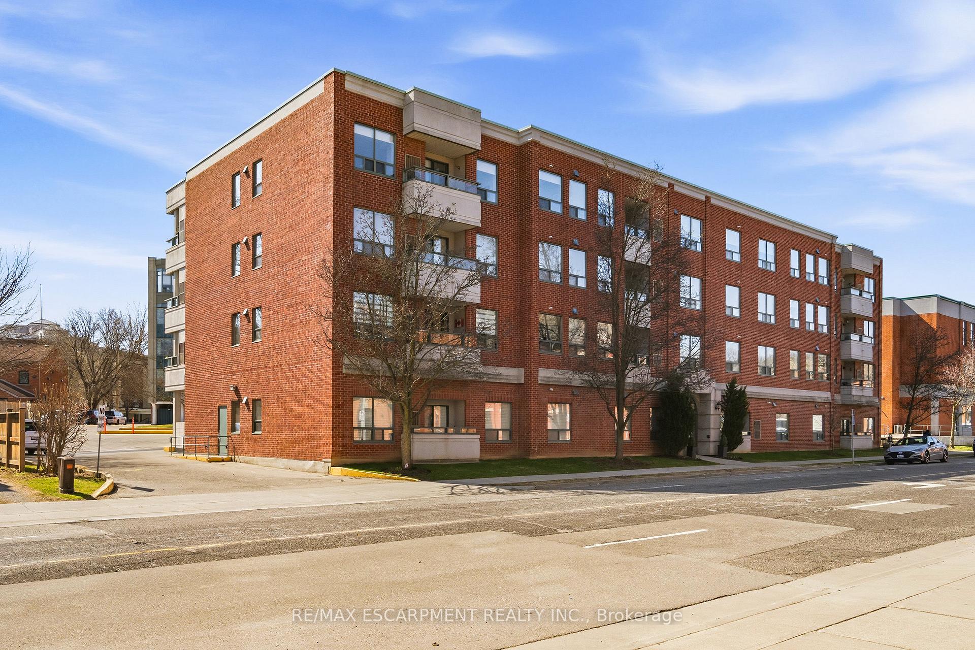 Photo 37 of Unit 203, 8 Main Street, Hamilton, Dundas — HOMEH