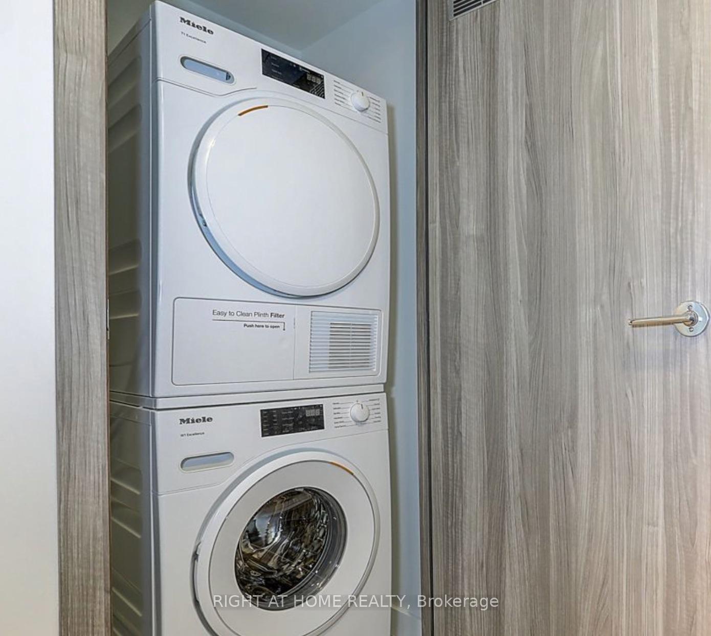Photo 8 of Unit 2308, 38 Widmer Street, Toronto, Waterfront Communities — HOMEH