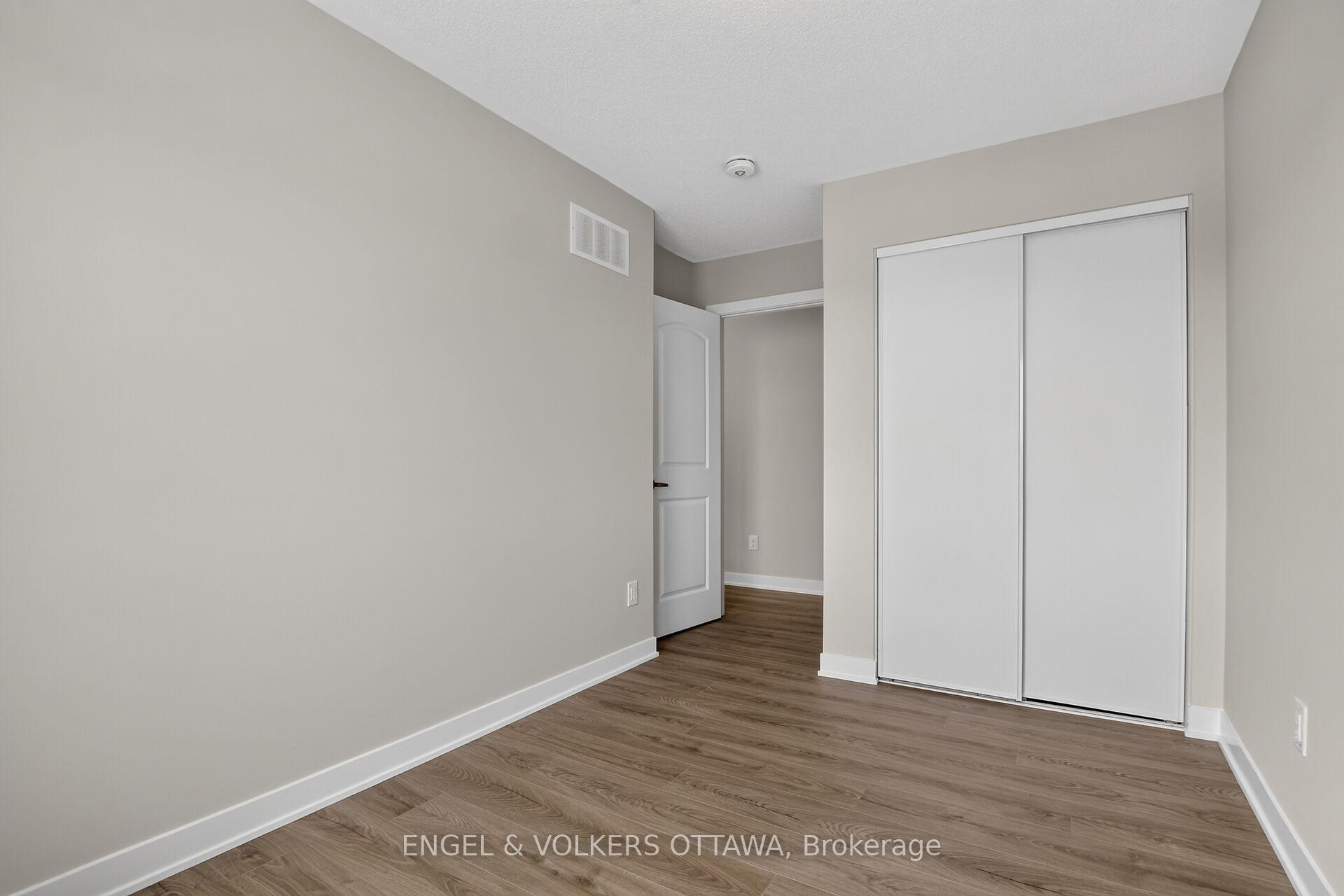 Photo 22 of 728 Haflinger Row, Ottawa, Btwn Franktown Rd. & Fallowfield Rd. — HOMEH