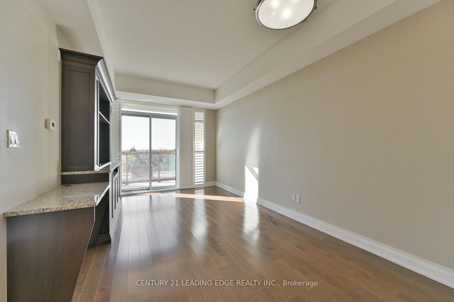 Photo 10 of Unit 604, 68 Main Street N, Markham, Old Markham Village — HOMEH