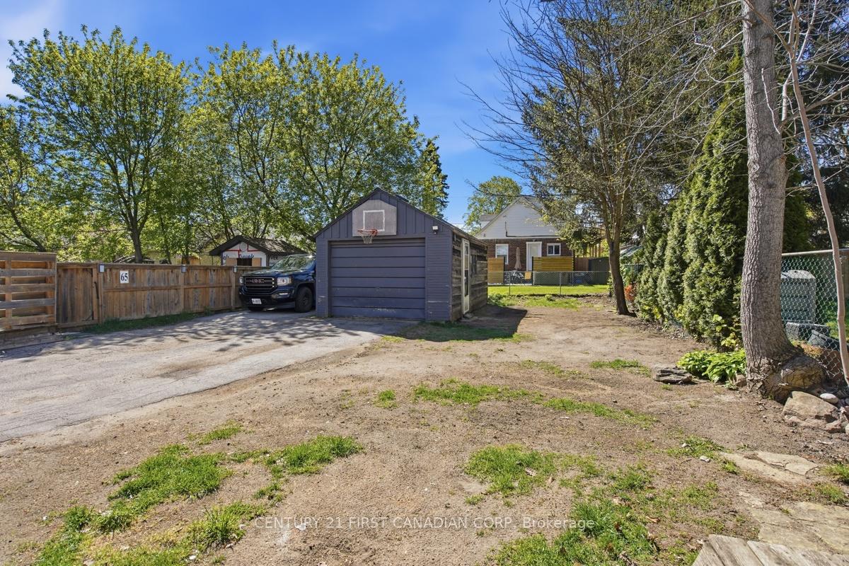 Photo 35 of 63 Beattie Avenue, London, East N — HOMEH
