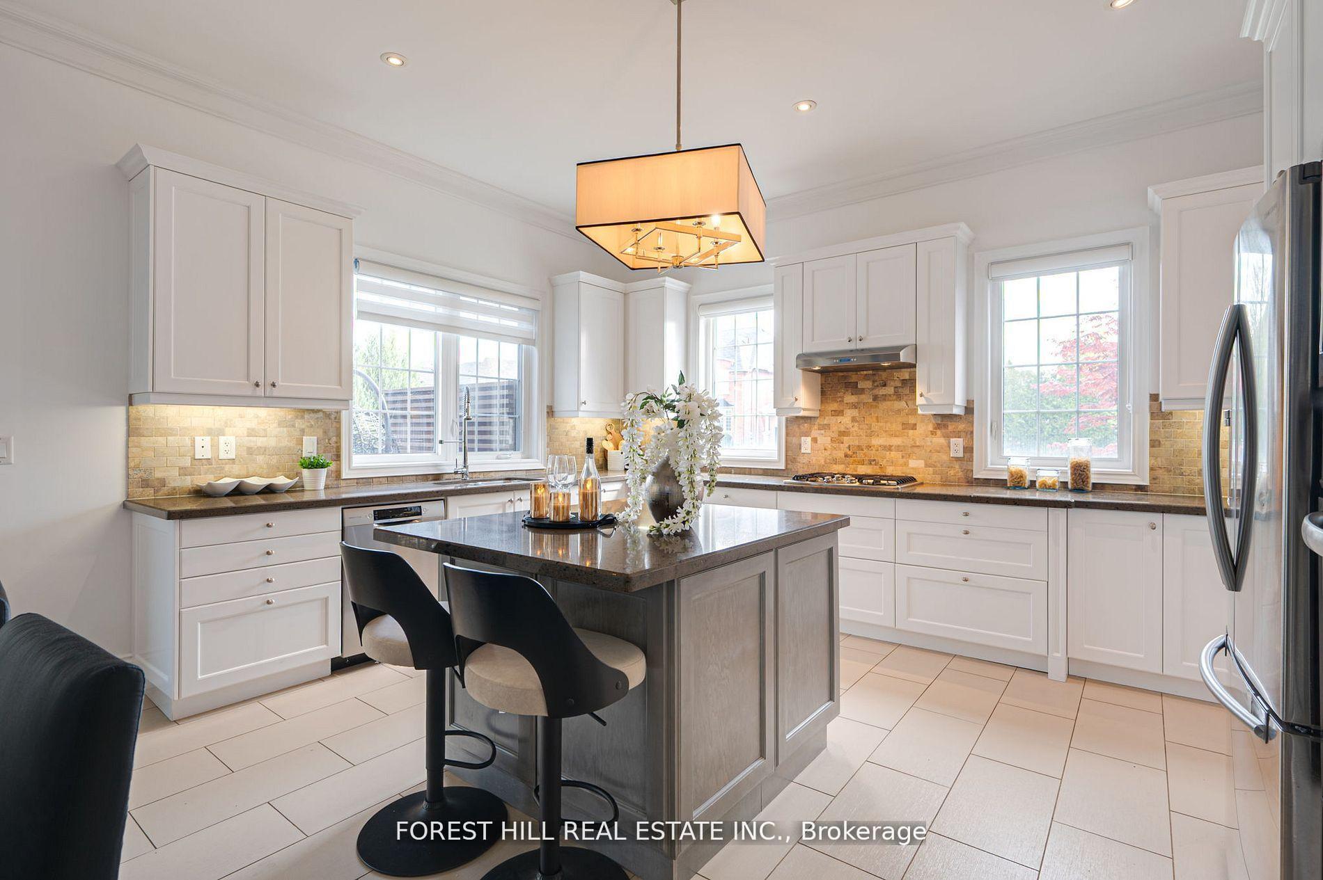 Photo 12 of 101 Glenheron Crescent, Vaughan, Patterson — HOMEH