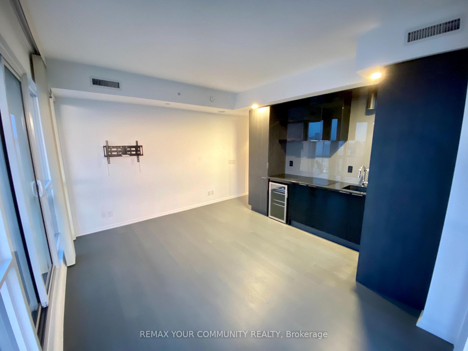 Photo 4 of Unit 4715, 70 Temperance Street, Toronto, Bay Street Corridor — HOMEH